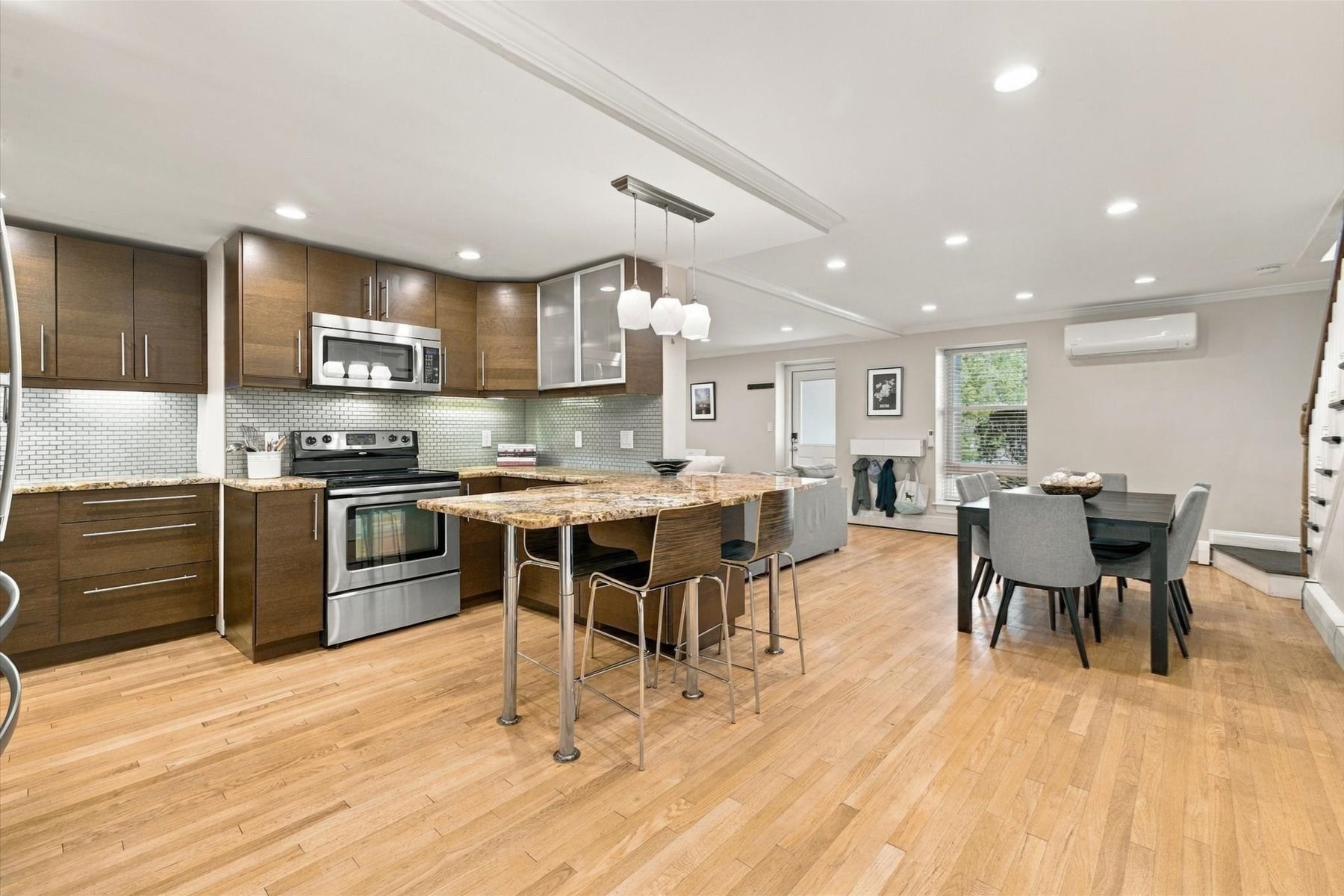 16 Addington # 21 Property Photo 8