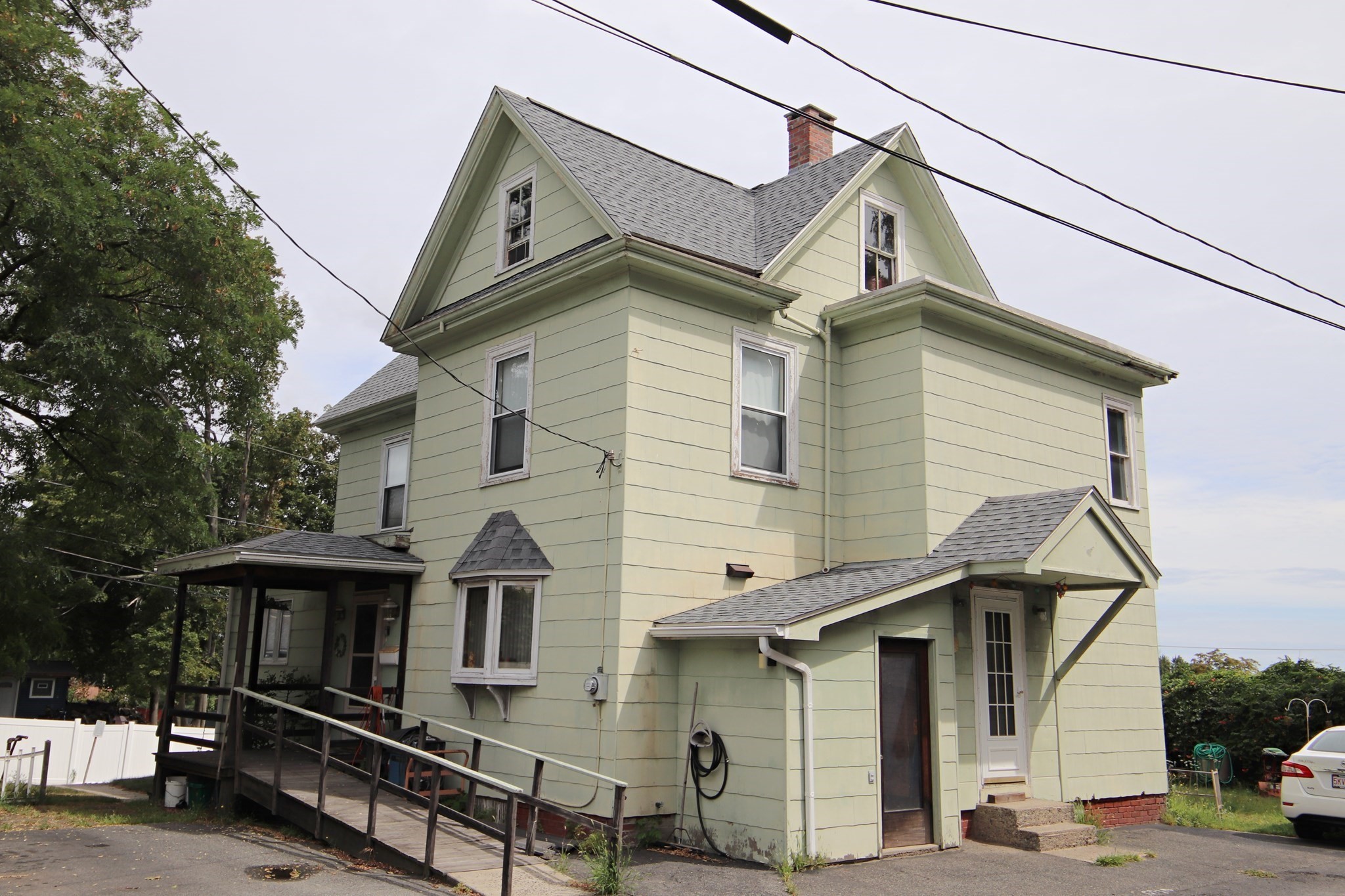 28 Wendell St Property Photo 2