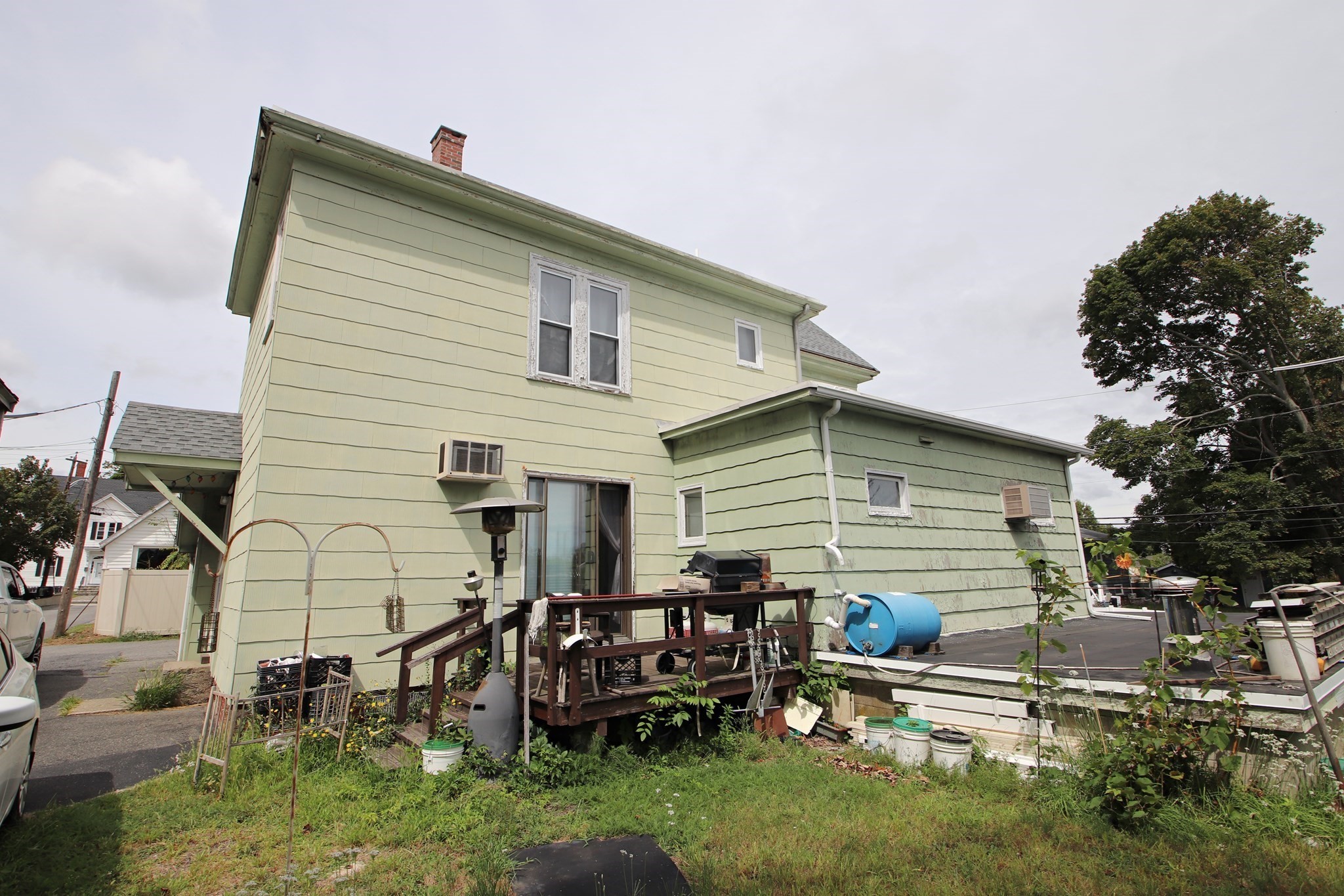 28 Wendell St Property Photo 3
