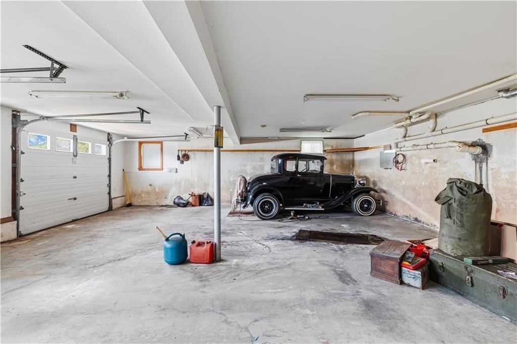 400 Sampson Property Photo 38
