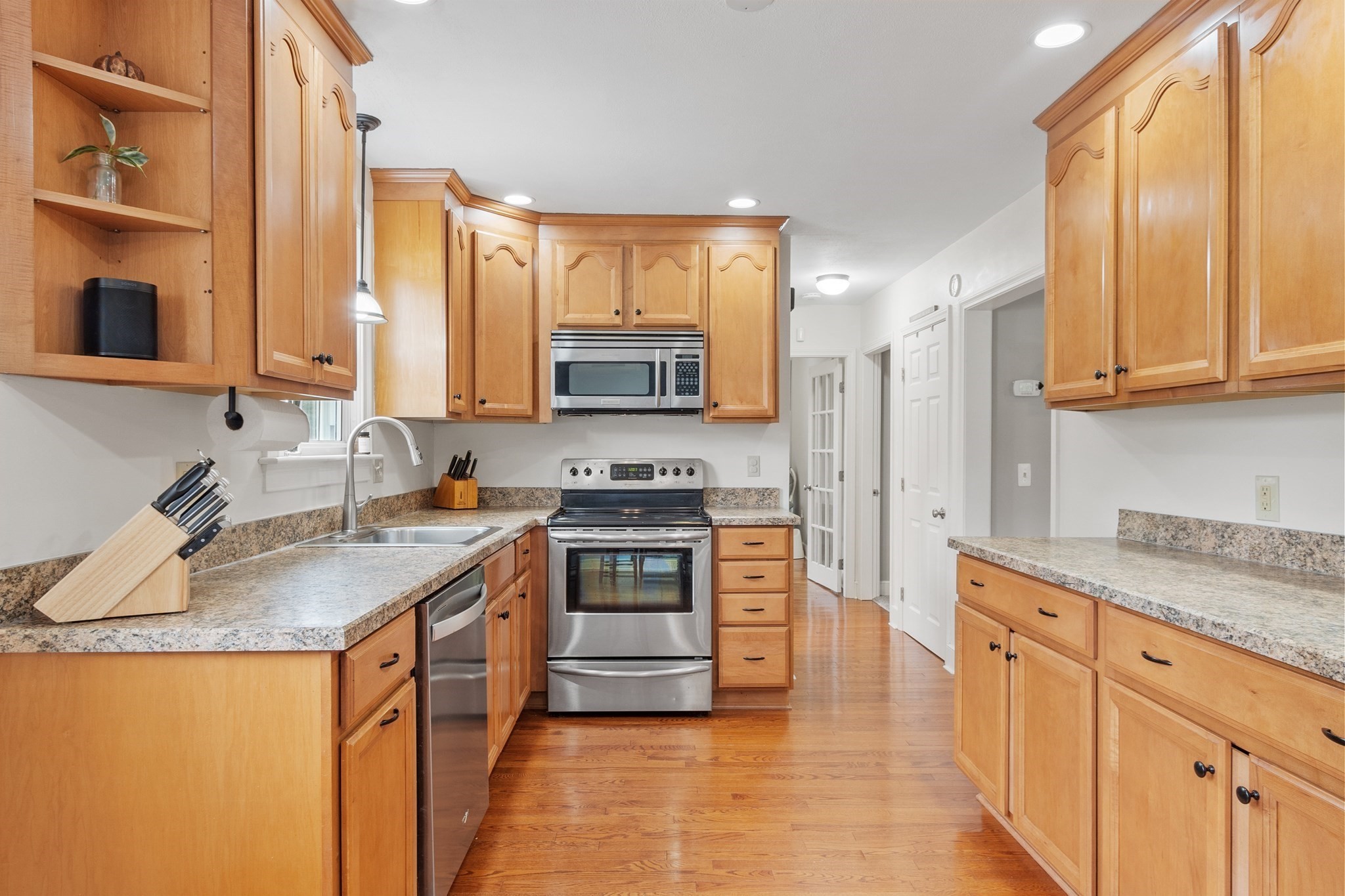 35 Jefferson Road Property Photo 8