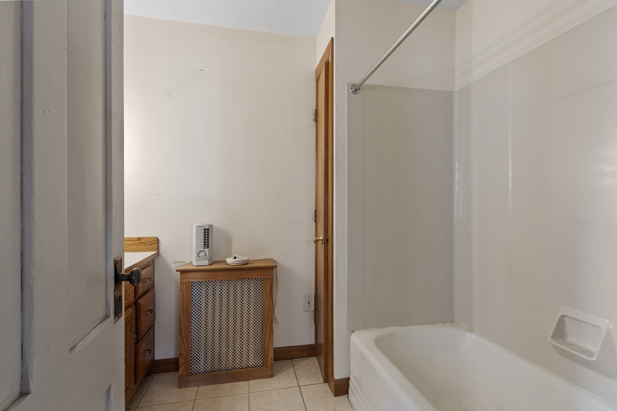265 Pine St Property Photo 16