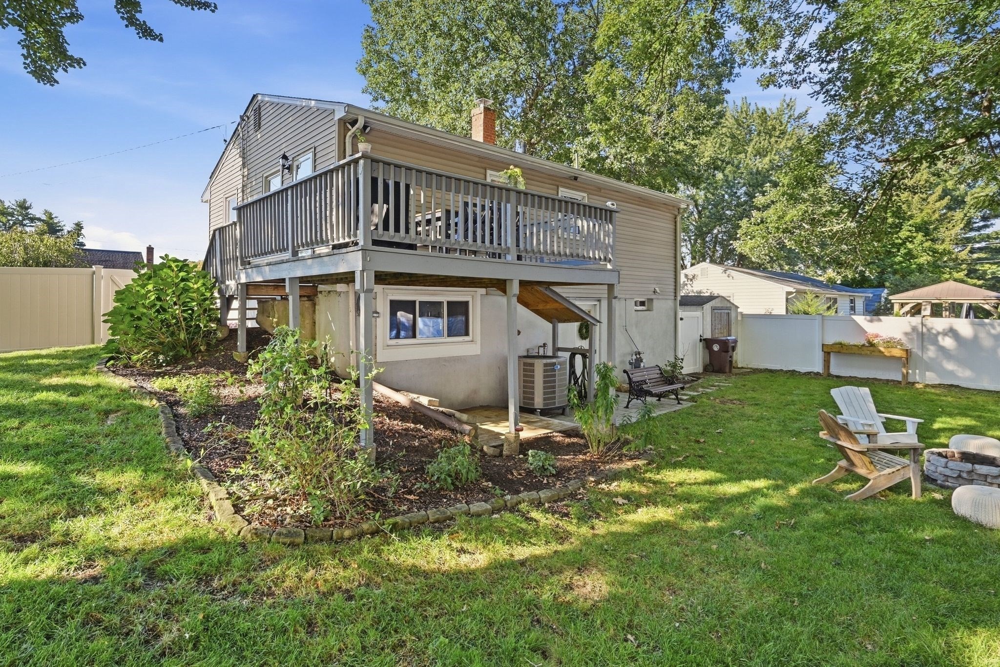 21 Circuit Ave Property Photo 25