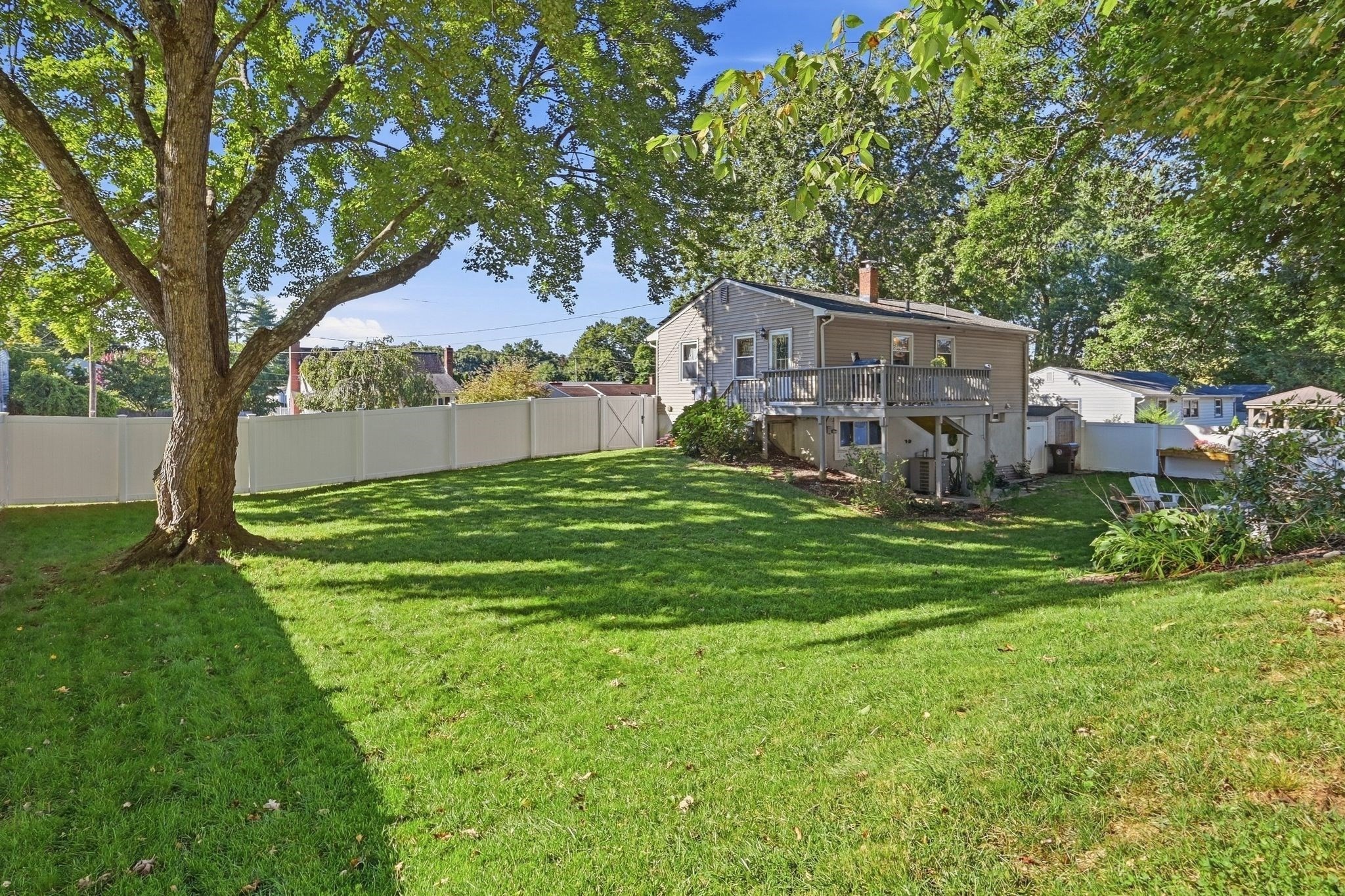 21 Circuit Ave Property Photo 26