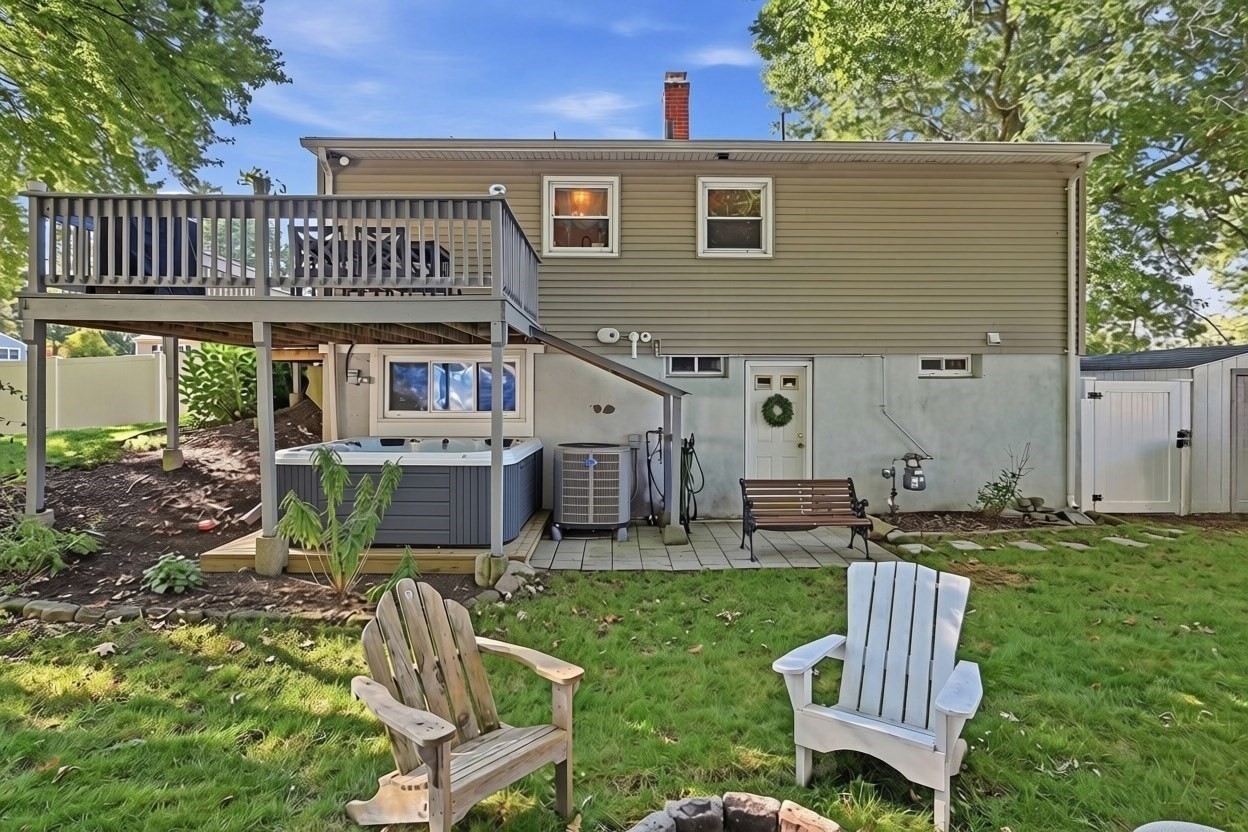 21 Circuit Ave Property Photo 28