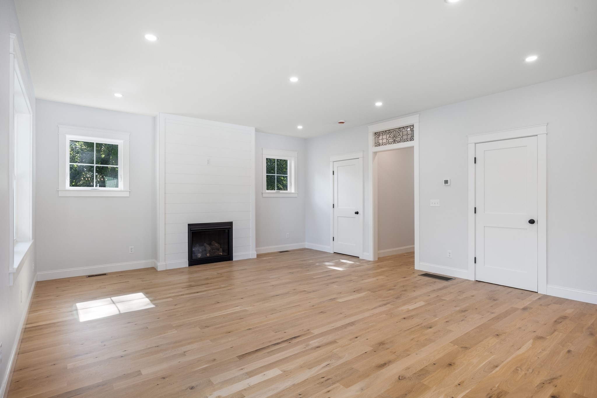 48 Beach Rd # C Property Photo 11
