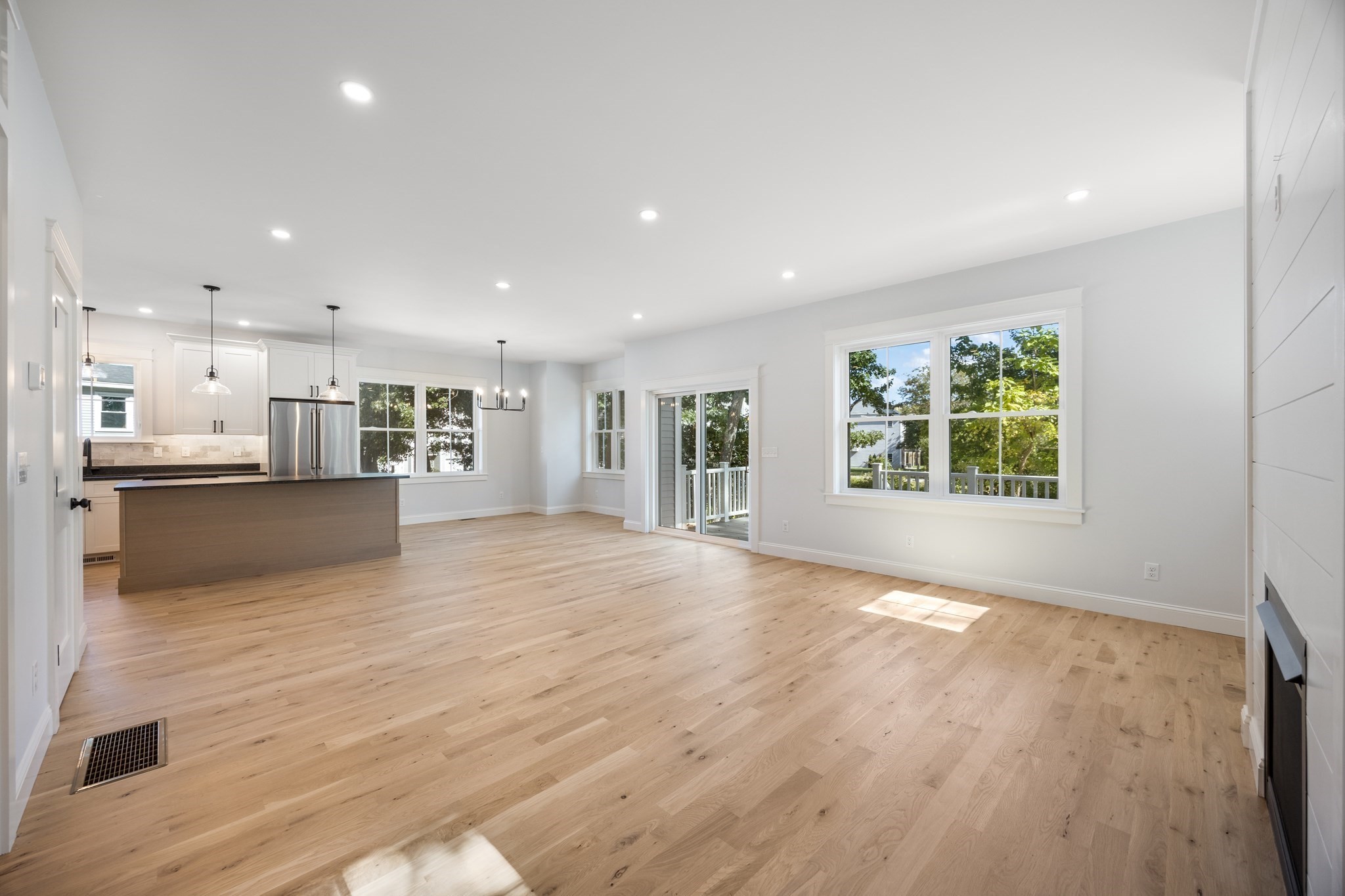 48 Beach Rd # C Property Photo 13