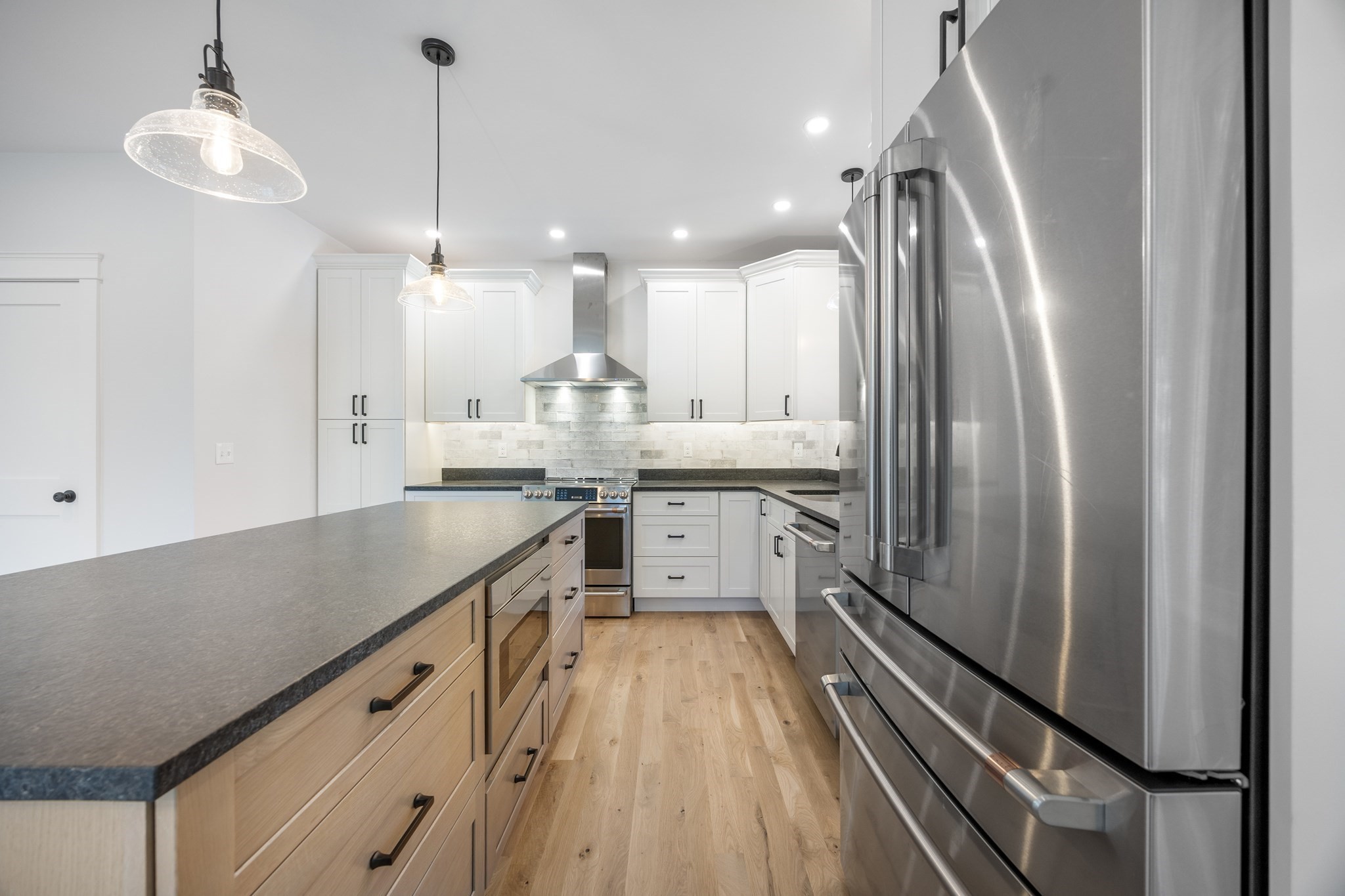48 Beach Rd # C Property Photo 15