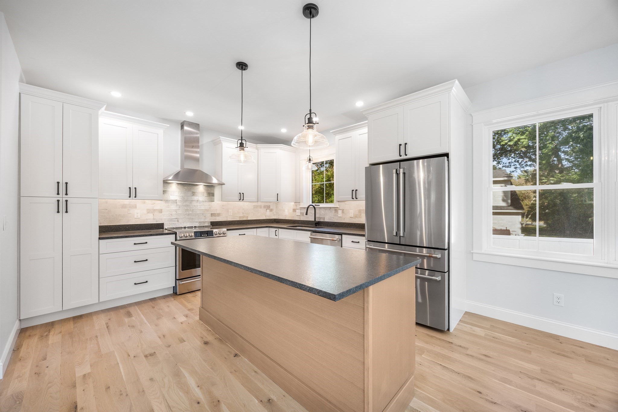 48 Beach Rd # C Property Photo 16