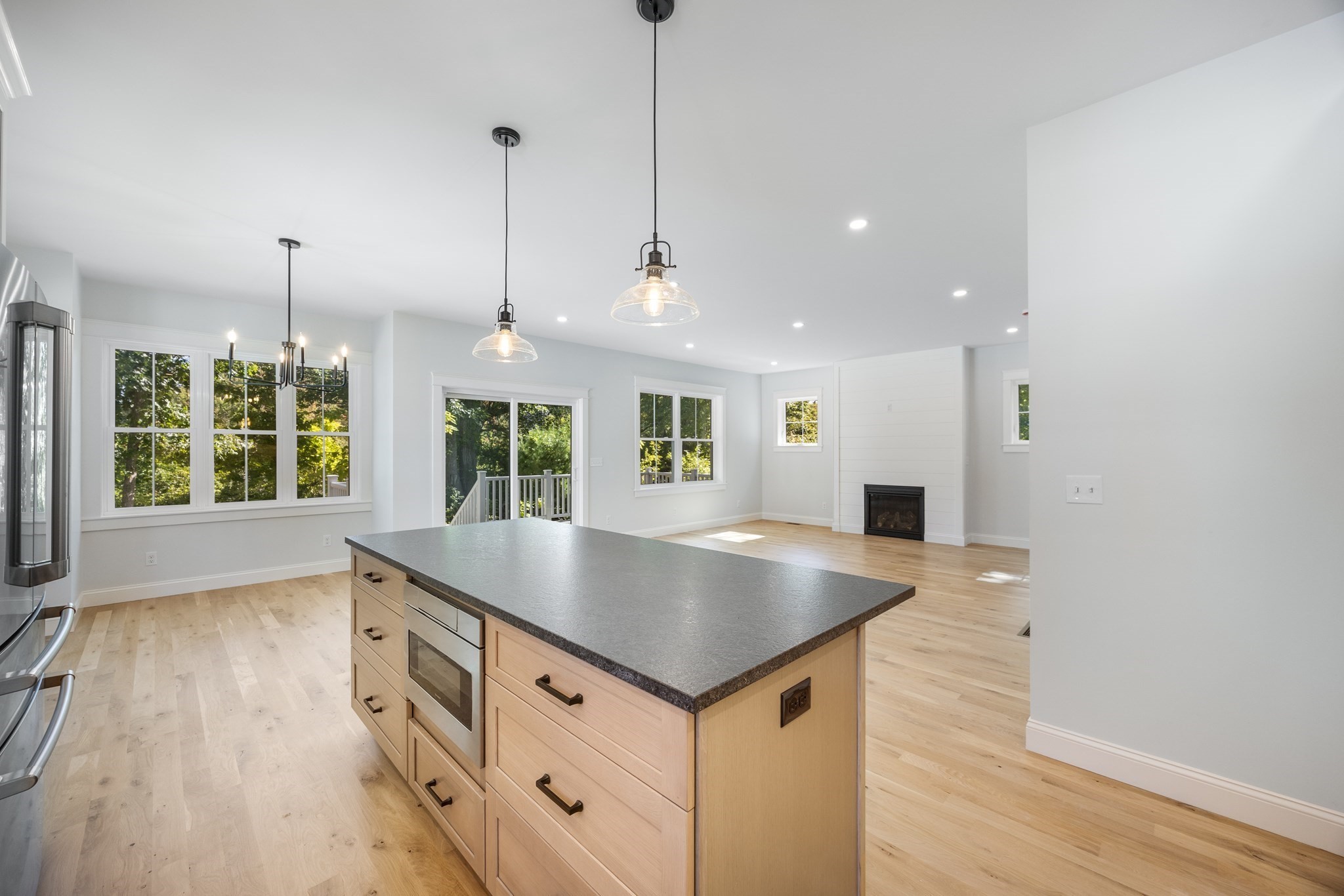 48 Beach Rd # C Property Photo 17