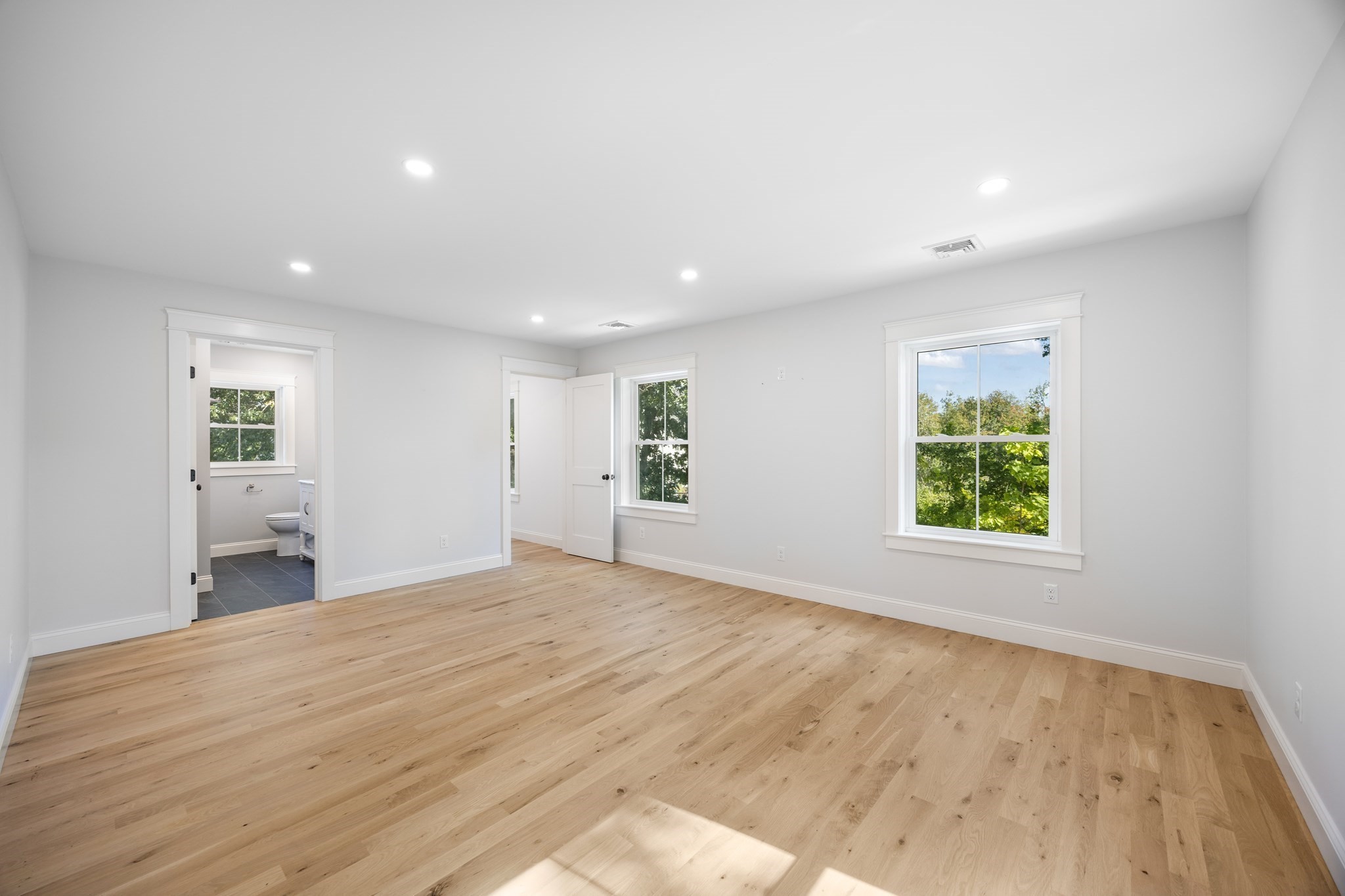 48 Beach Rd # C Property Photo 20