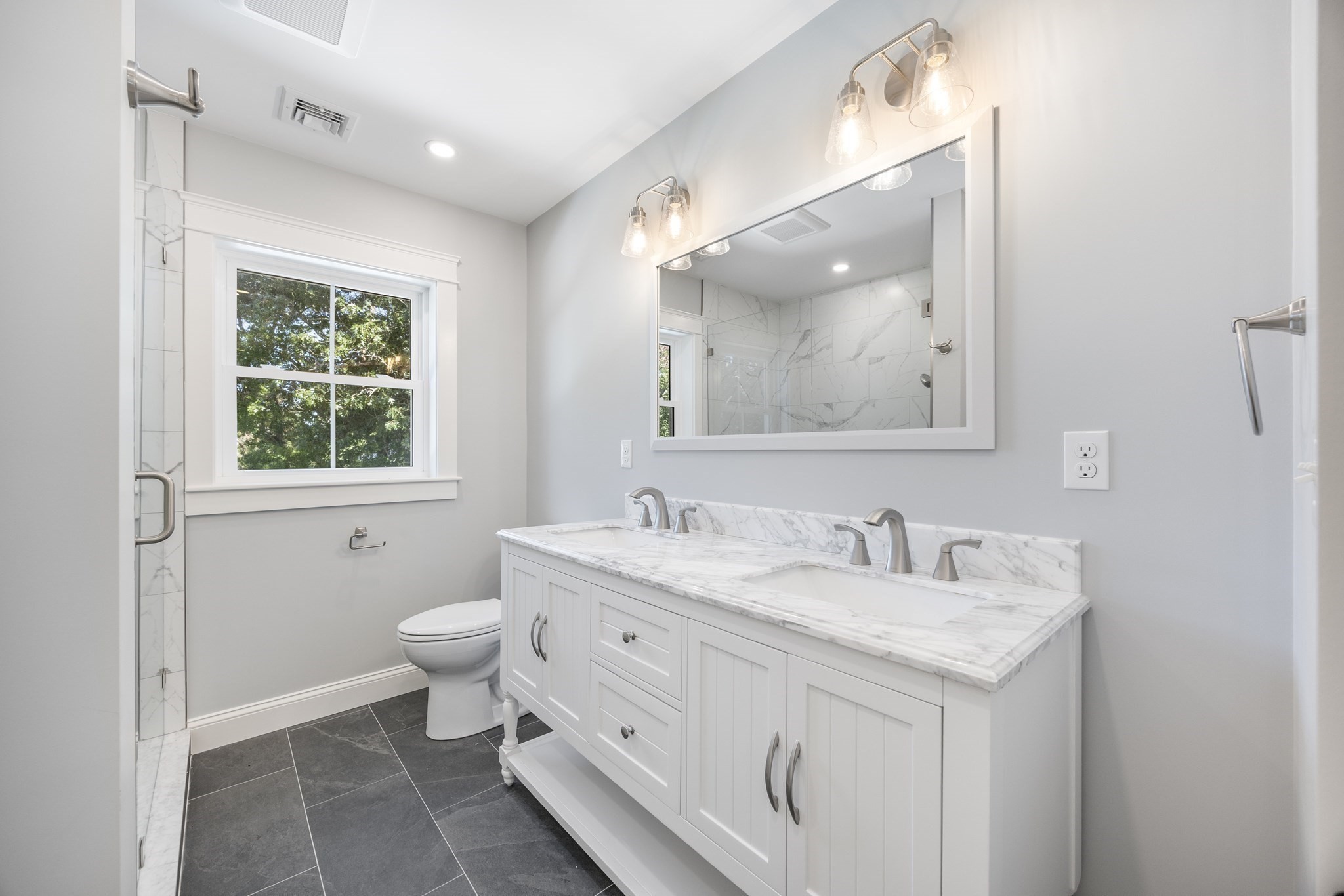 48 Beach Rd # C Property Photo 21