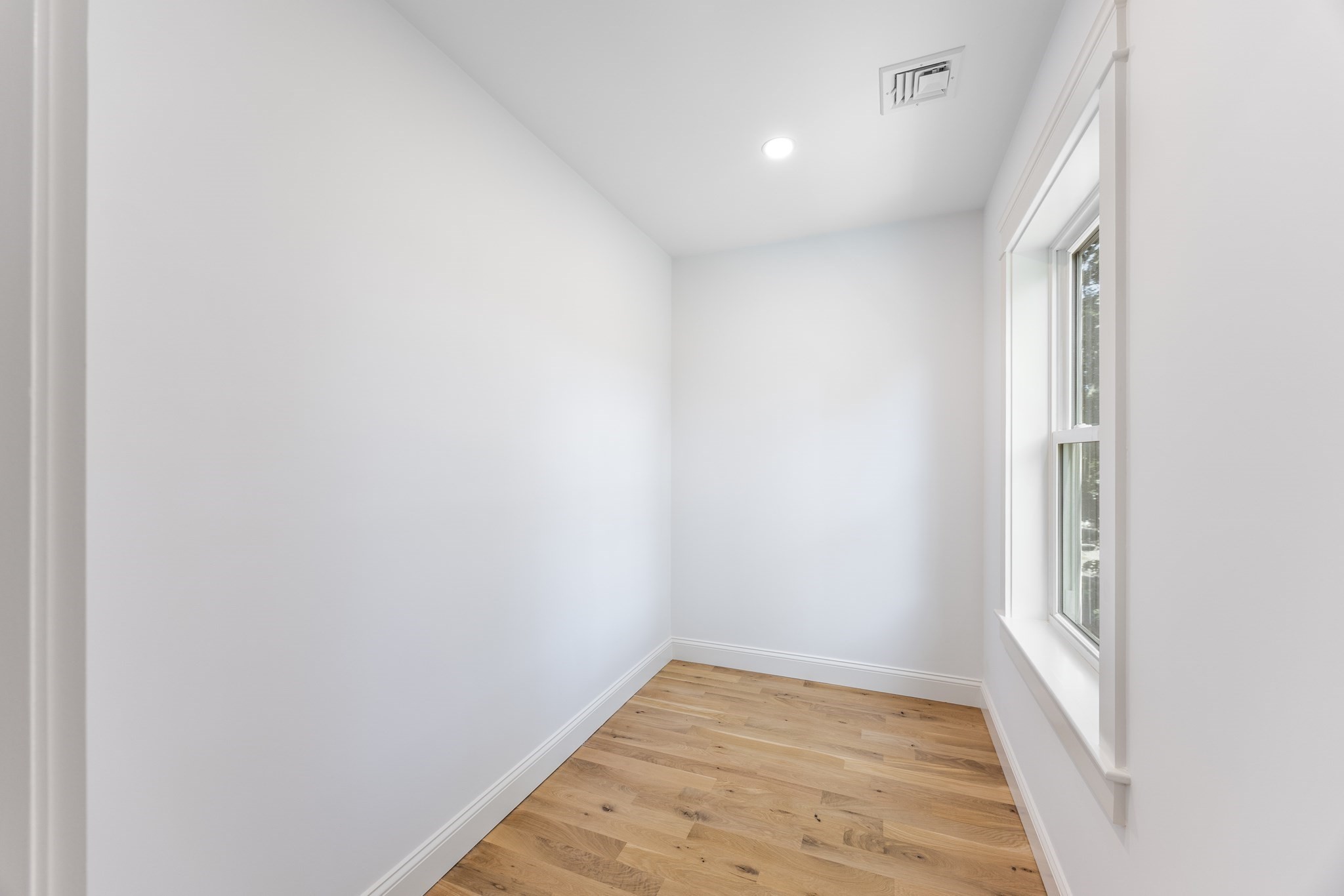 48 Beach Rd # C Property Photo 22