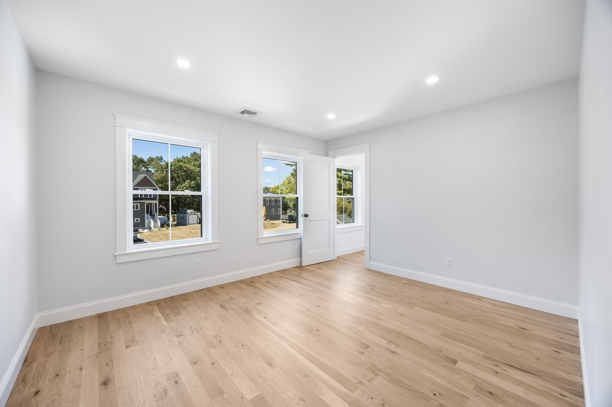 48 Beach Rd # C Property Photo 24