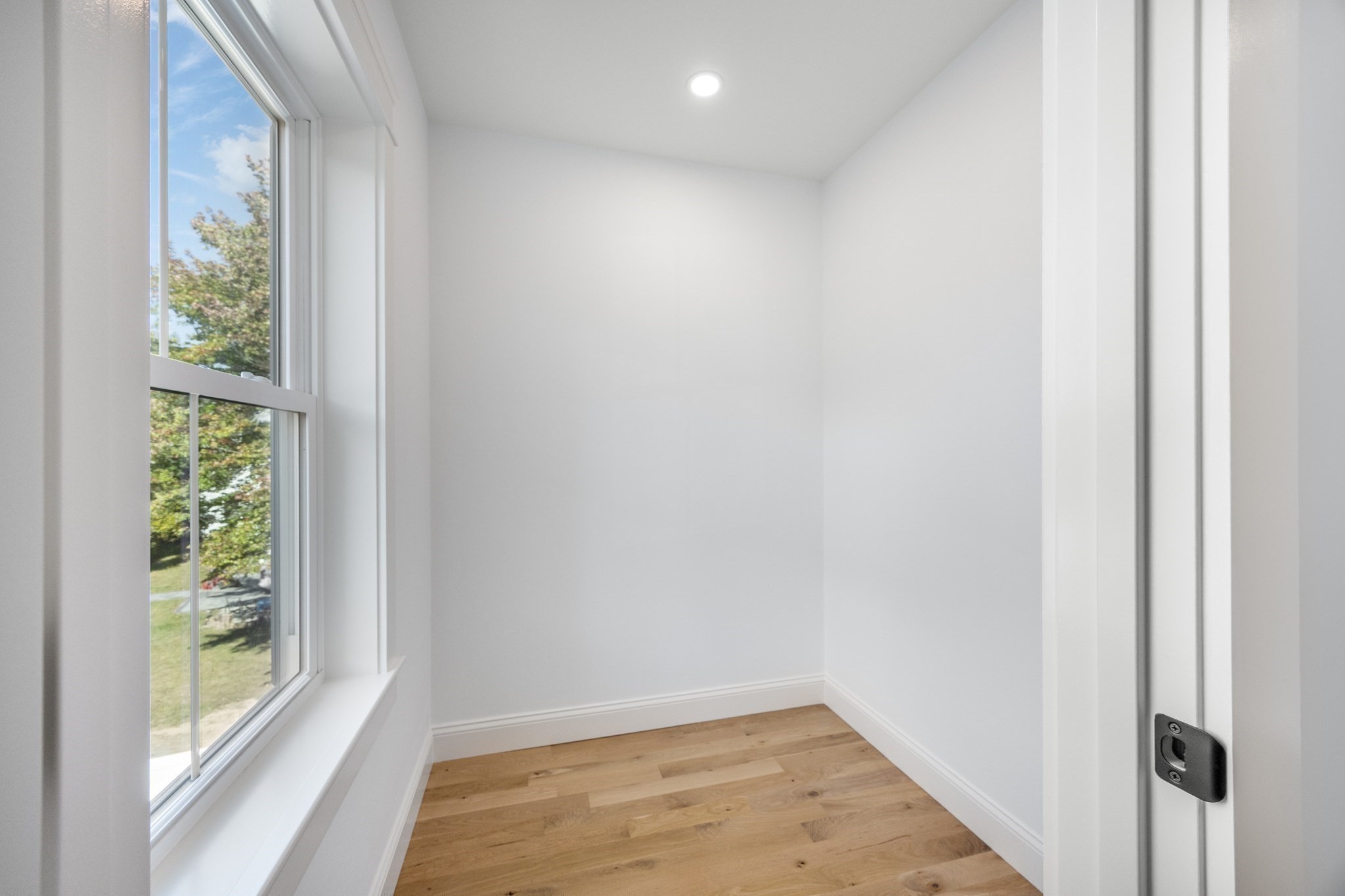 48 Beach Rd # C Property Photo 25