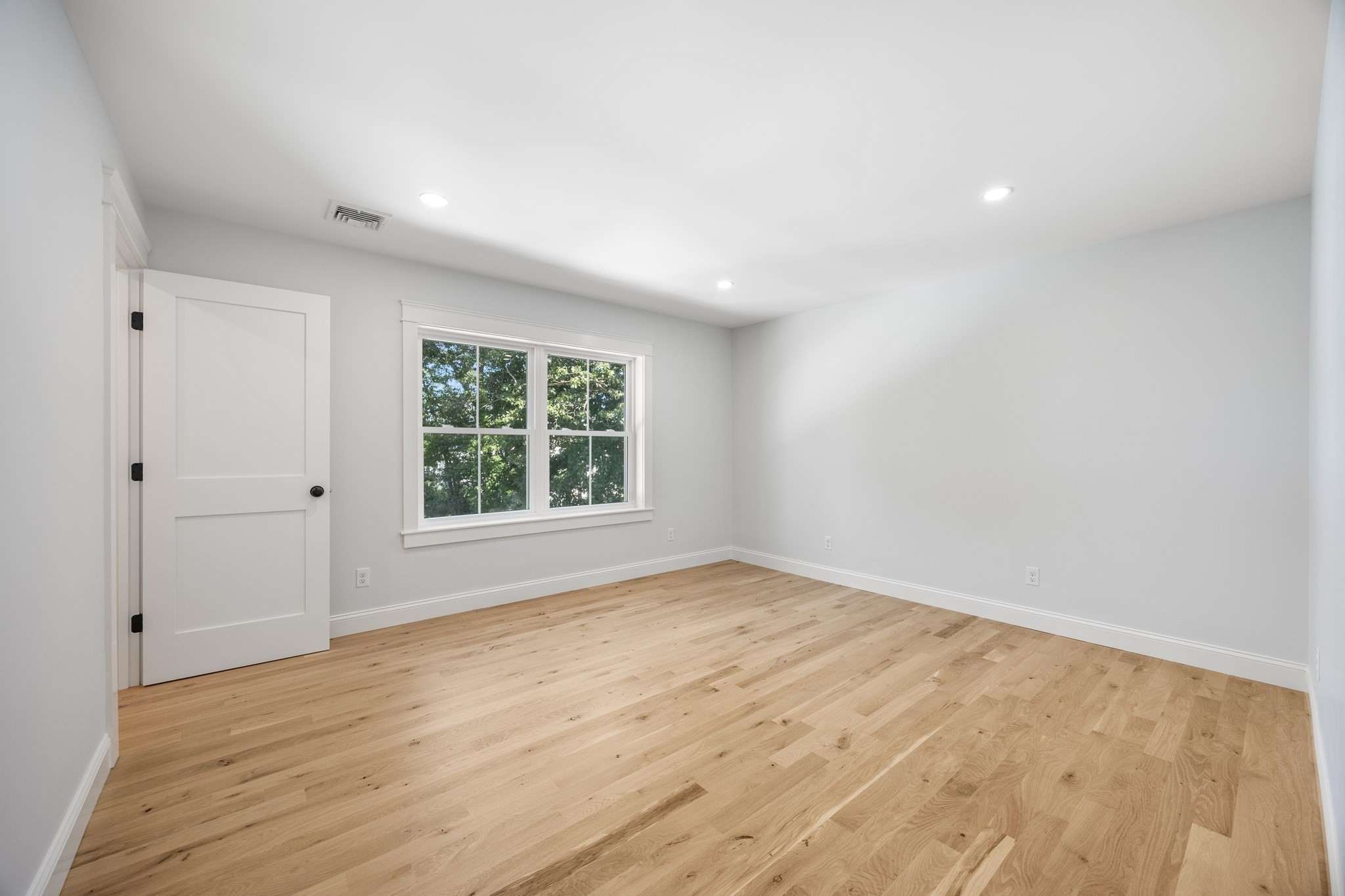 48 Beach Rd # C Property Photo 27