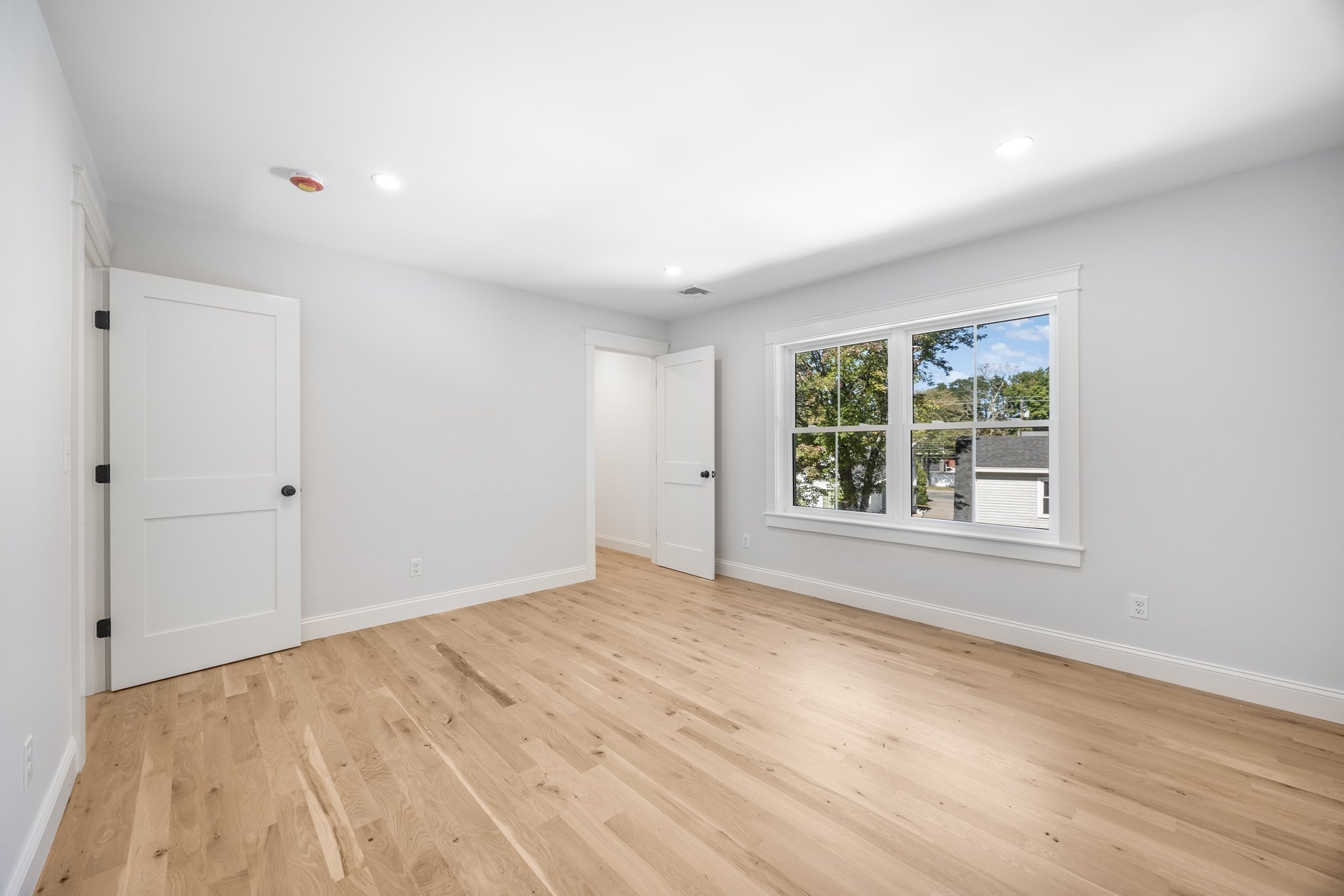 48 Beach Rd # C Property Photo 28