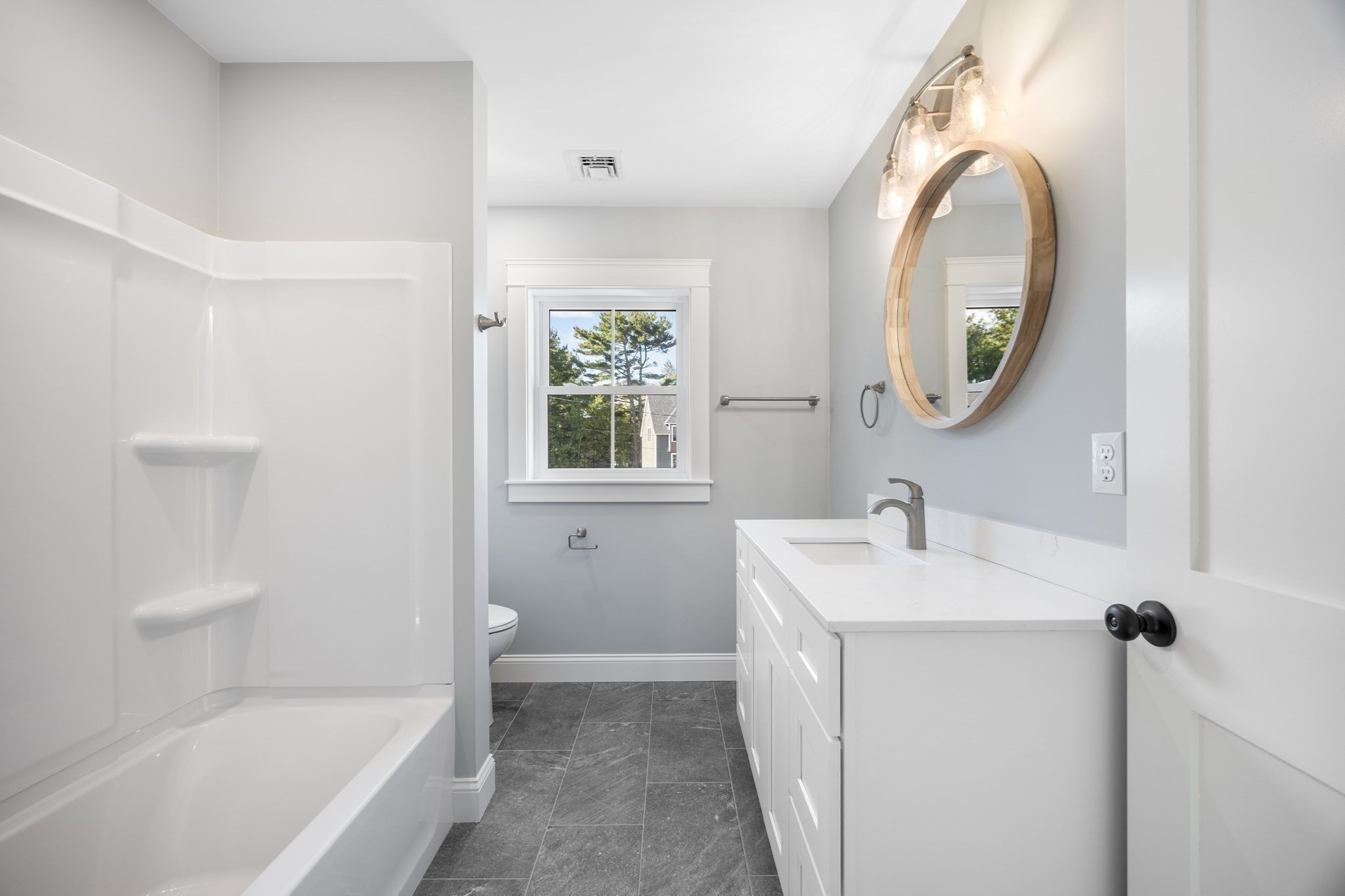 48 Beach Rd # C Property Photo 29