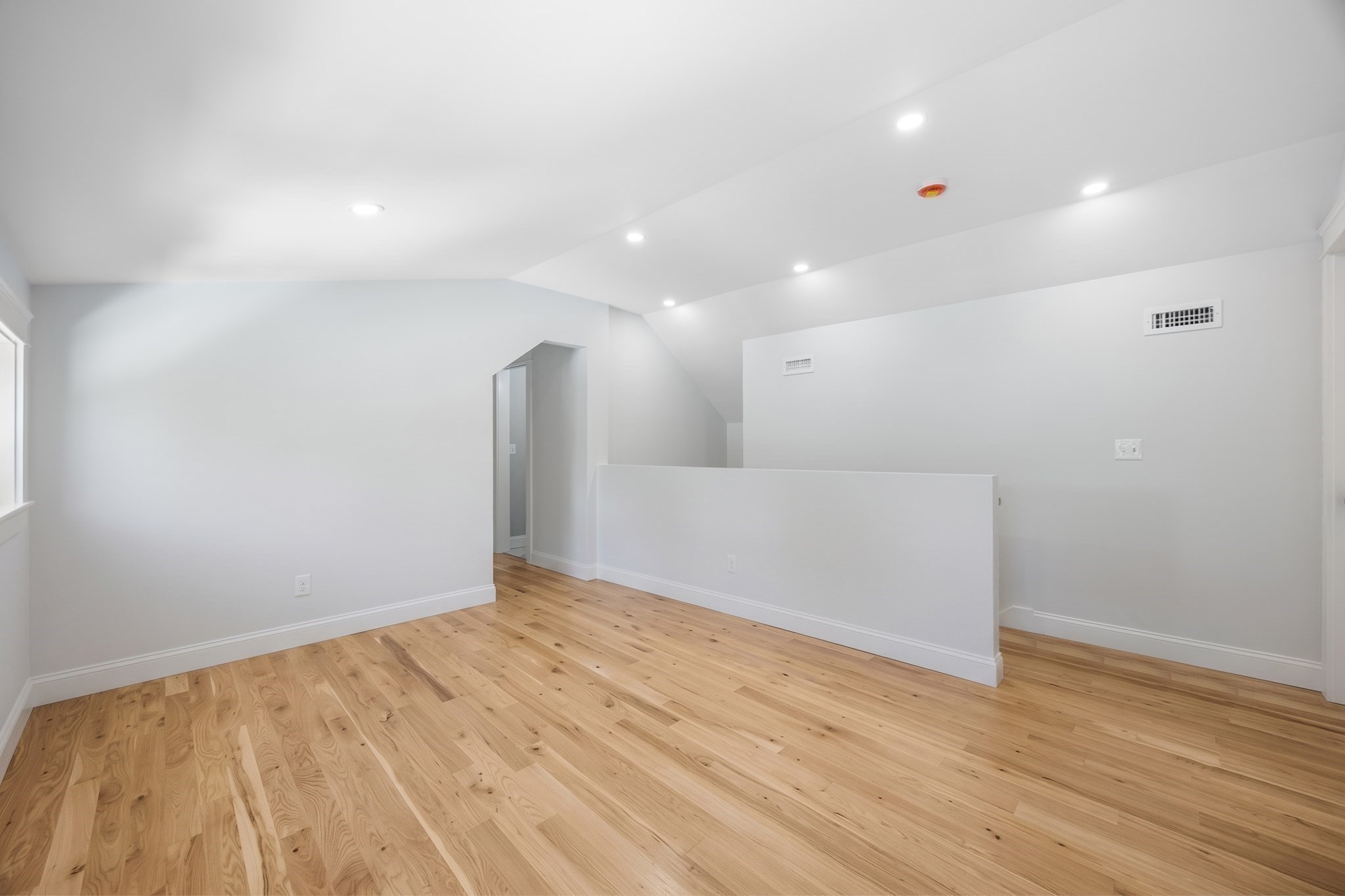 48 Beach Rd # C Property Photo 30