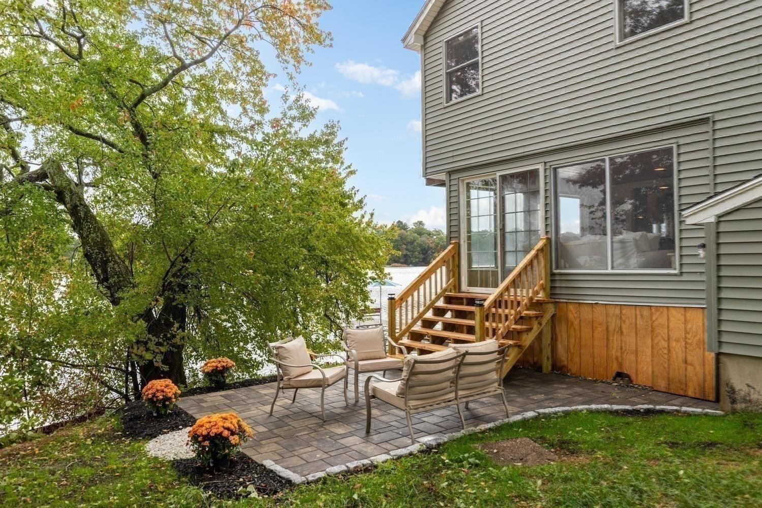 35 Lakeside Blvd Property Photo 38