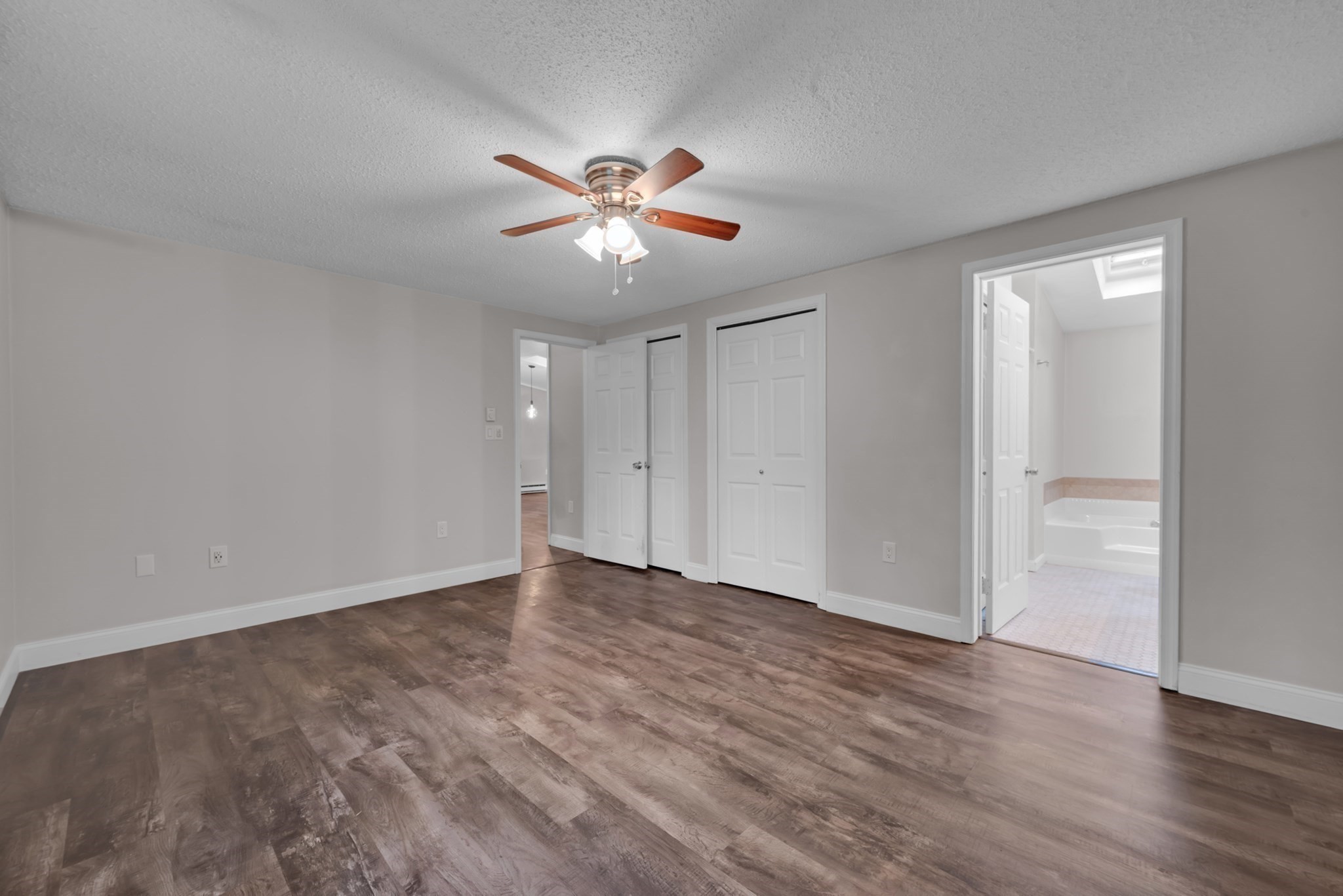 139 Podunk Rd Property Photo 9