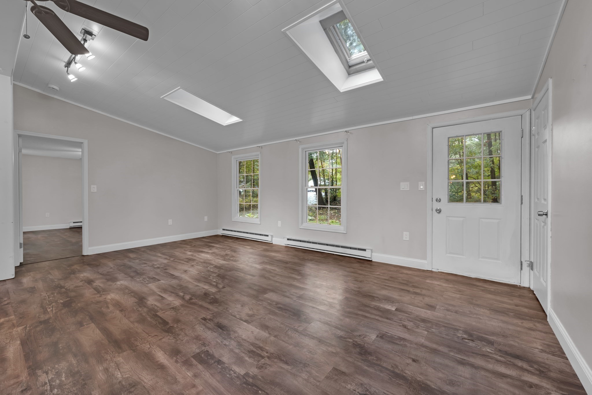 139 Podunk Rd Property Photo 13