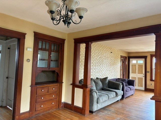 7 Edgeworth Rd Property Photo 1
