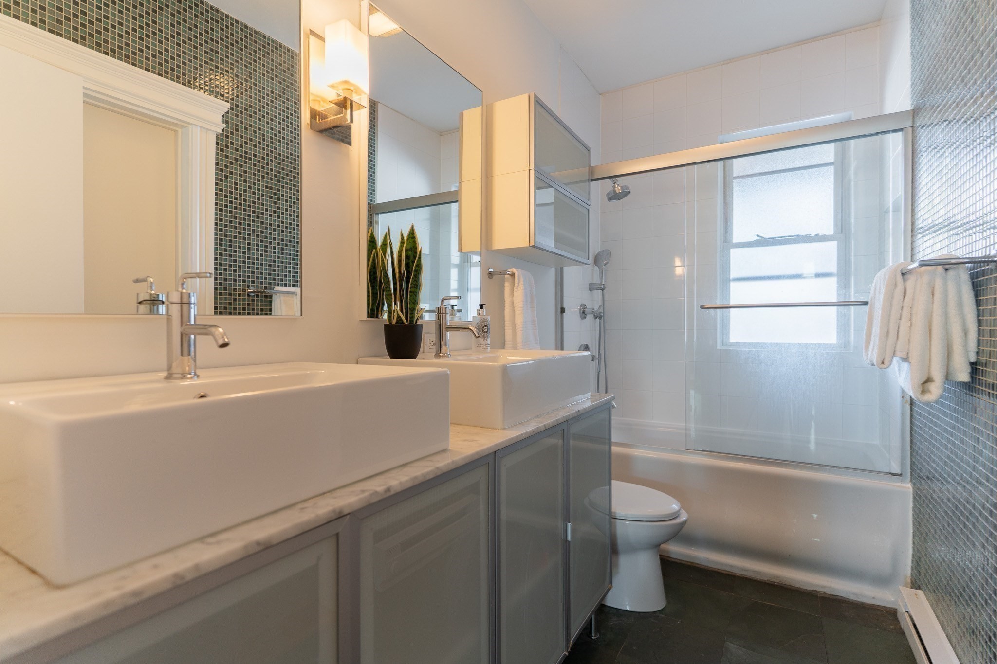 23 Strathmore Road # 1a Property Photo 7