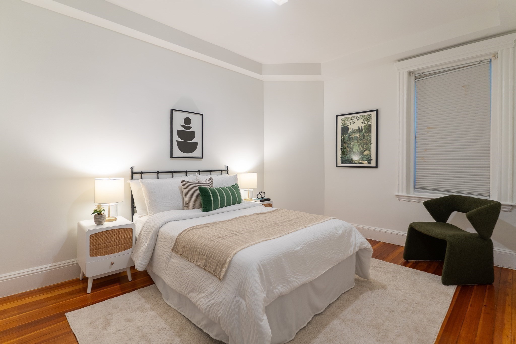 23 Strathmore Road # 1a Property Photo 8