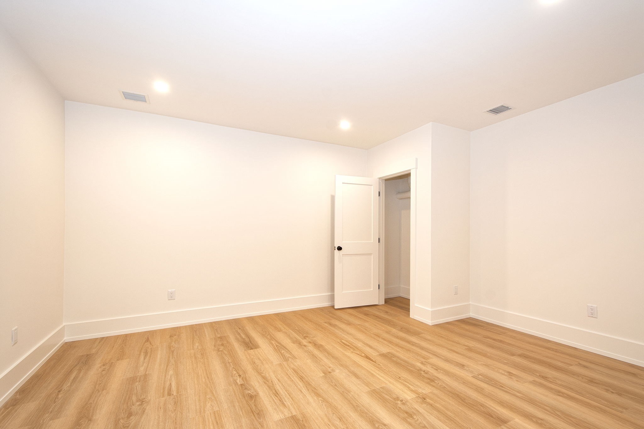 334 Summer Street Property Photo 37