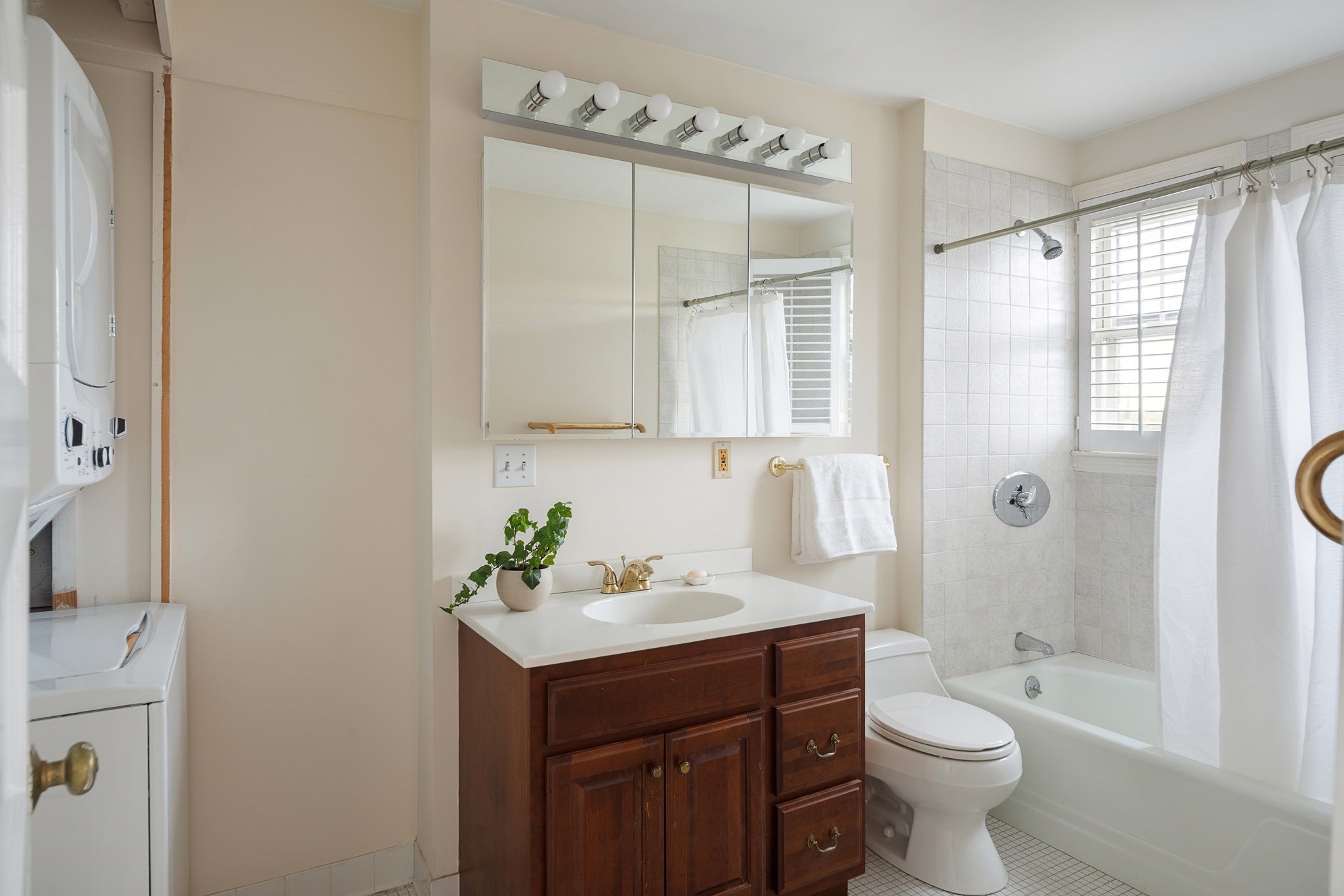 993 Memorial Drive # 603 Property Photo 16