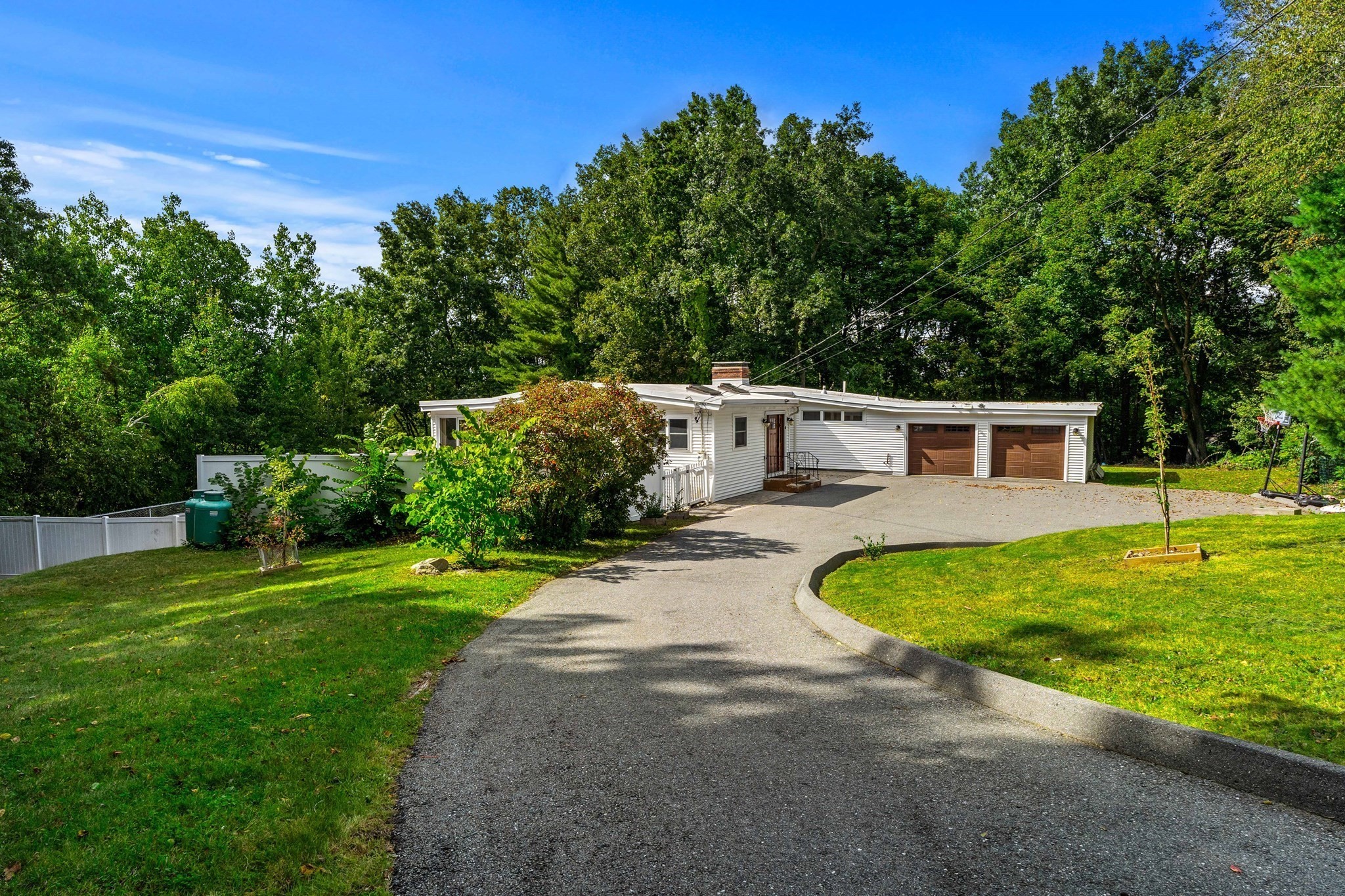 42 Farview Ave Property Photo 1