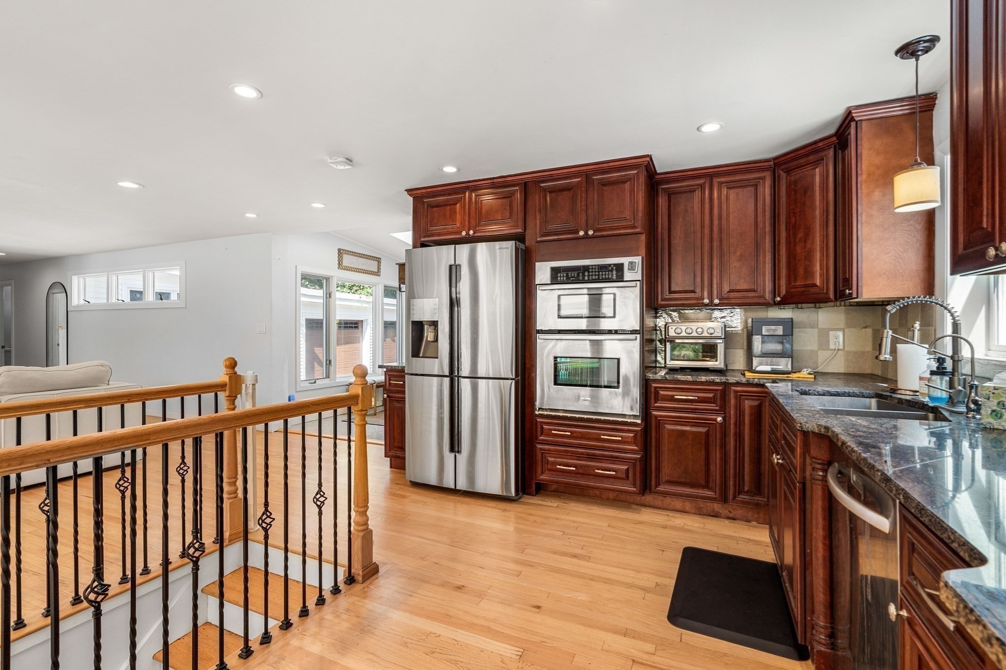 42 Farview Ave Property Photo 8
