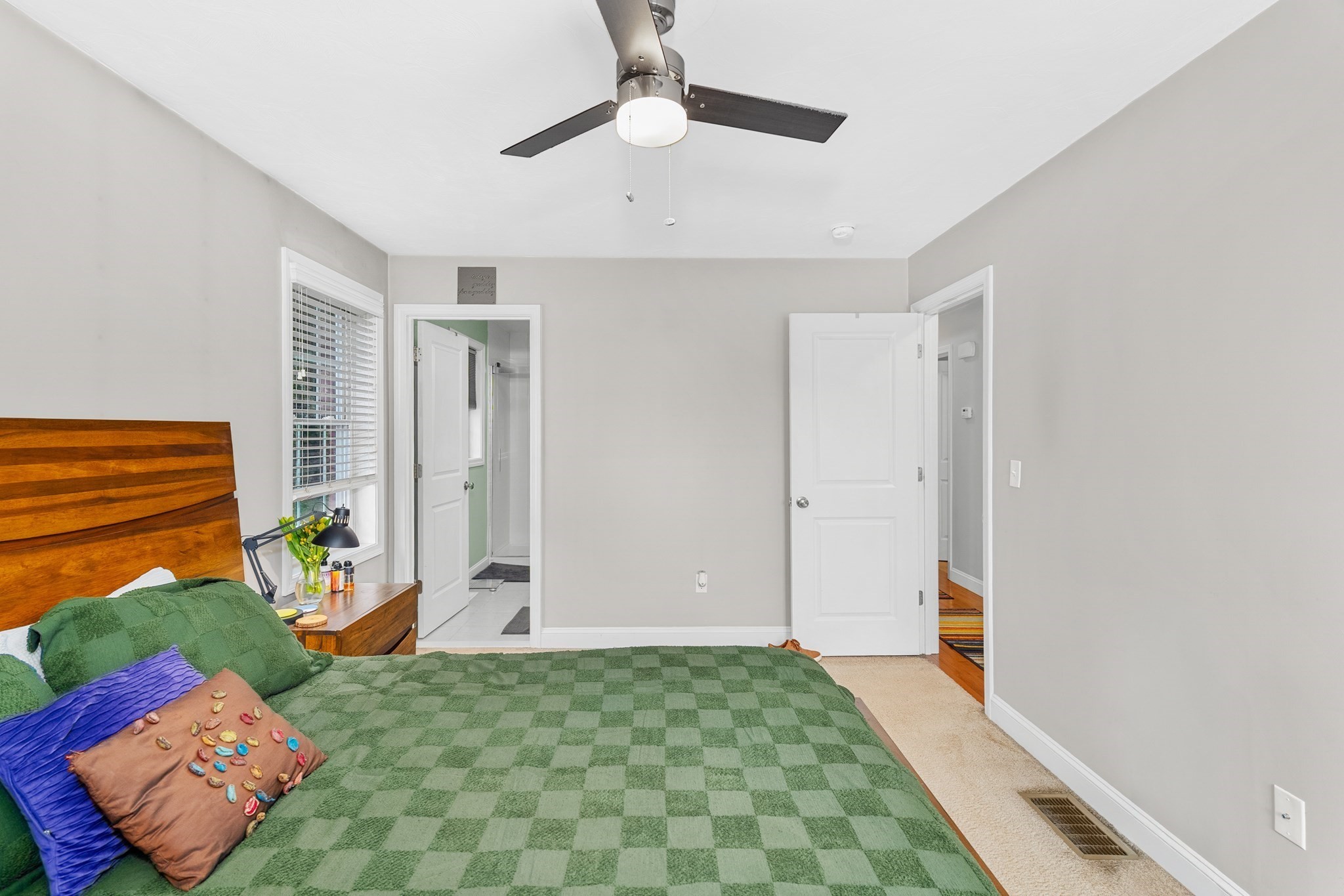 16 Liane Dr Property Photo 10