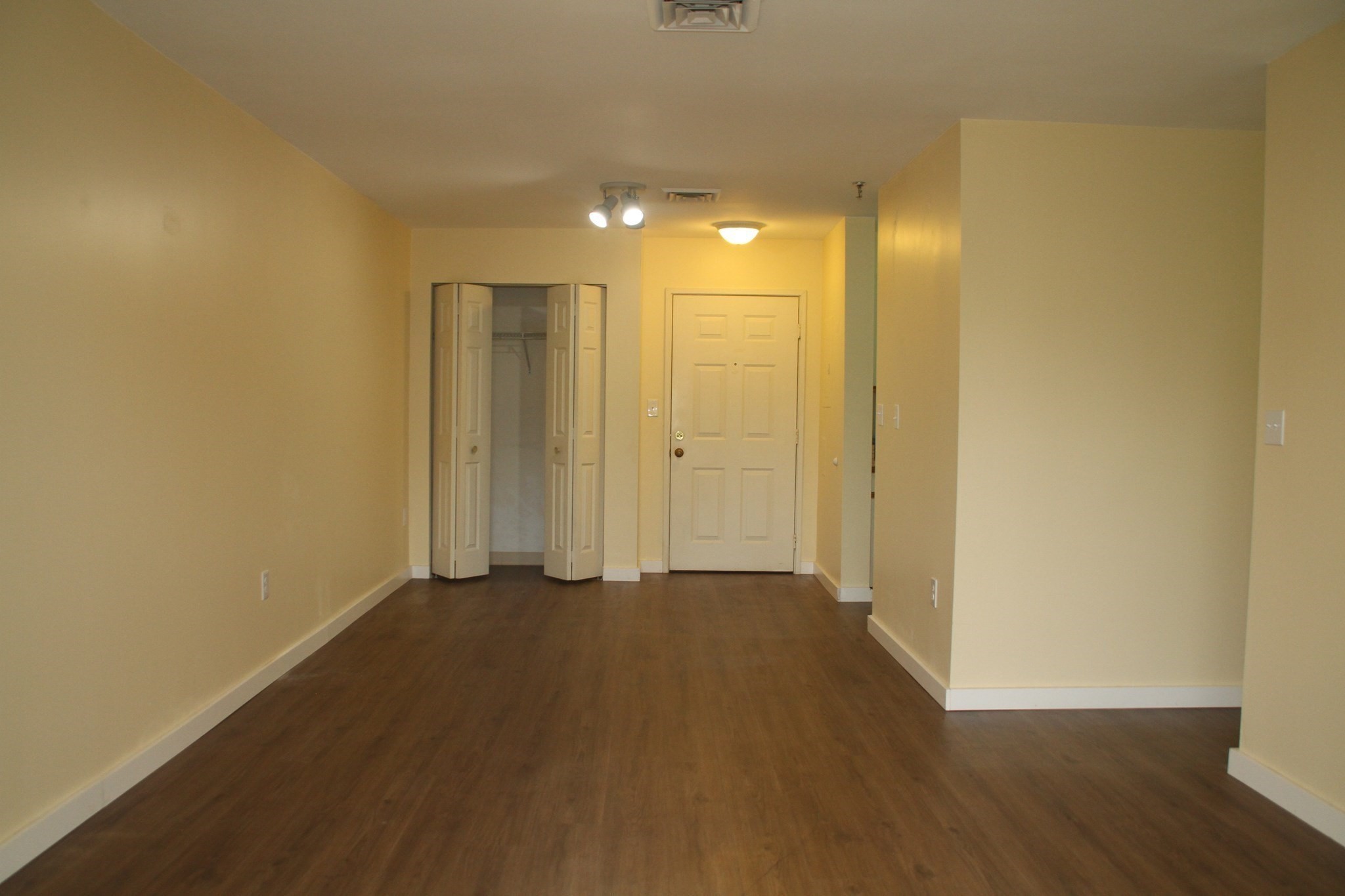 90 Quincy Shore Dr # 219 Property Photo 2