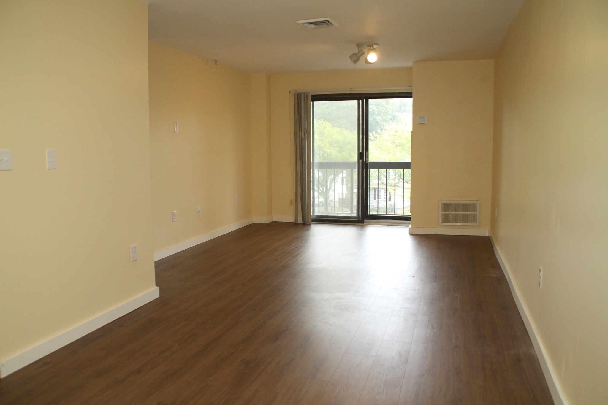 90 Quincy Shore Dr # 219 Property Photo 4