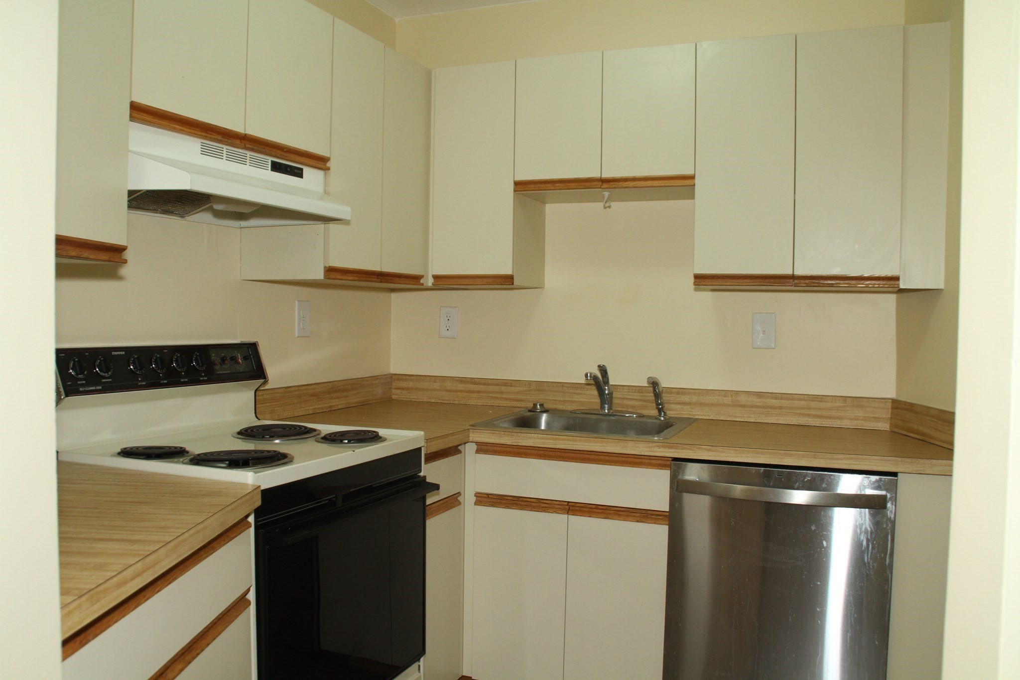 90 Quincy Shore Dr # 219 Property Photo 6