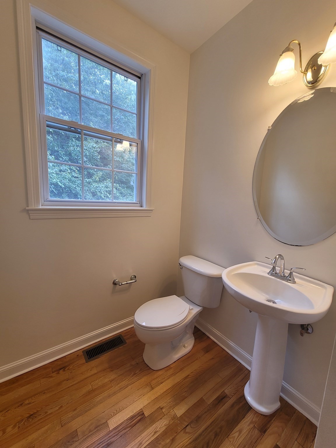 14 Aldrich Way Property Photo 8
