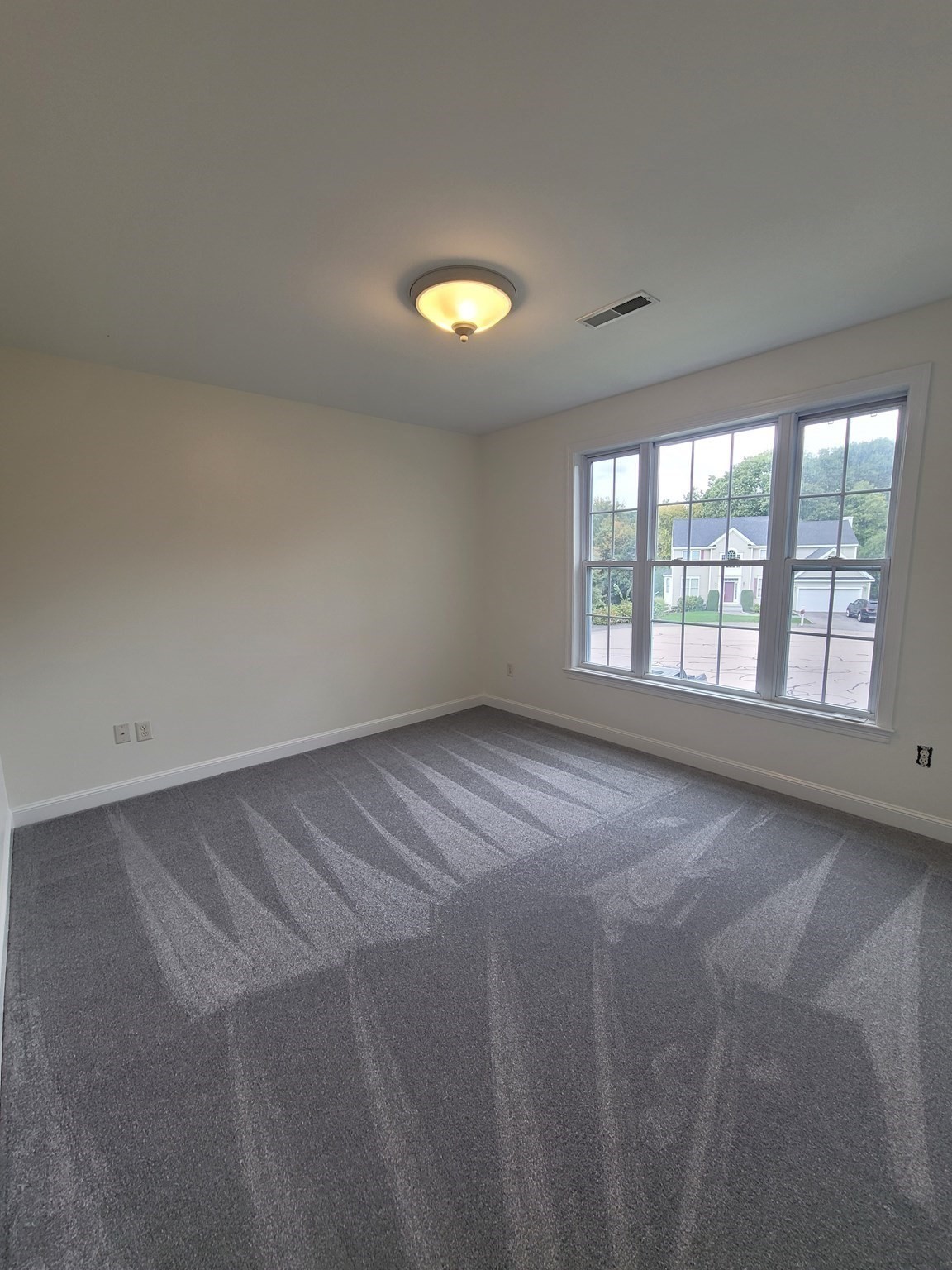14 Aldrich Way Property Photo 19