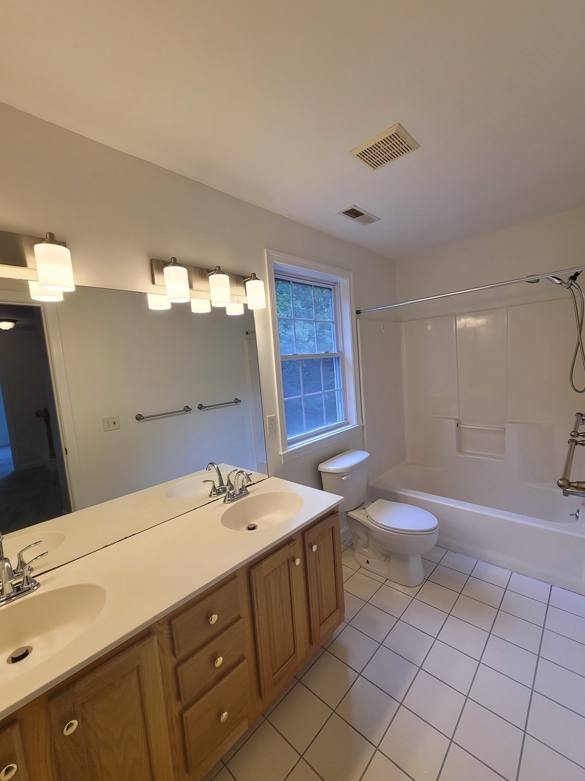 14 Aldrich Way Property Photo 20