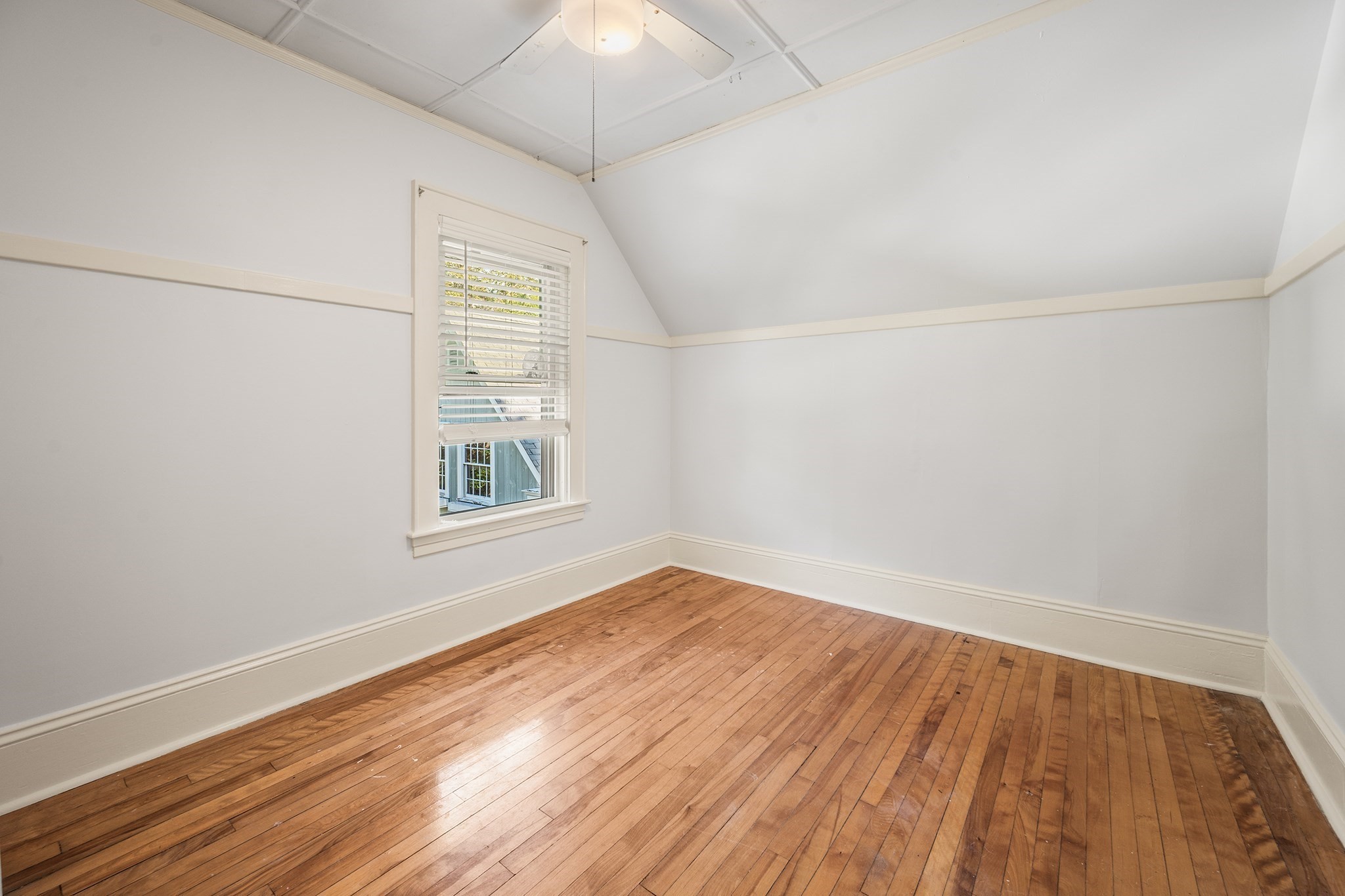 161 Pleasant St Property Photo 28