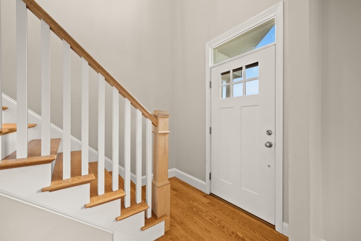 20 Harvest Ln Property Photo 3