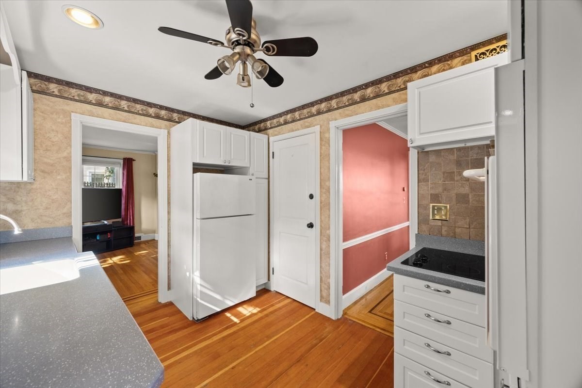 749 High St Property Photo 8