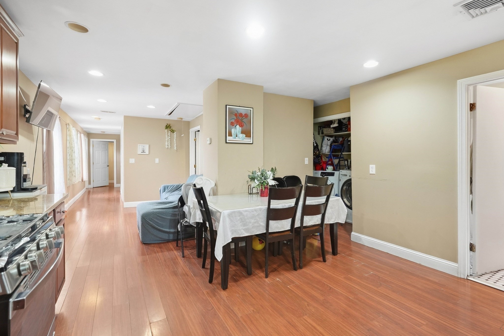 43 Broad St Property Photo 8