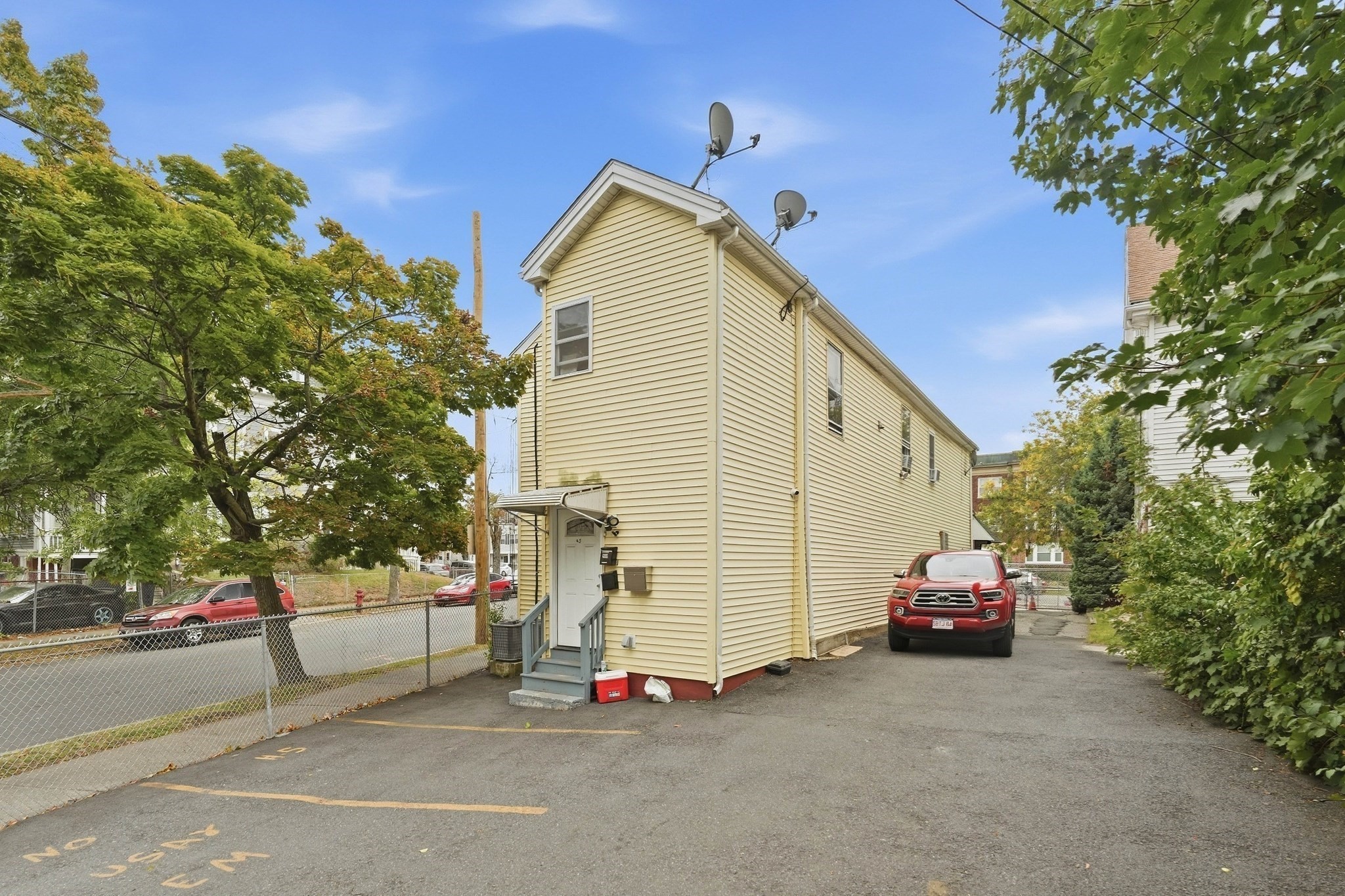 43 Broad St Property Photo 23