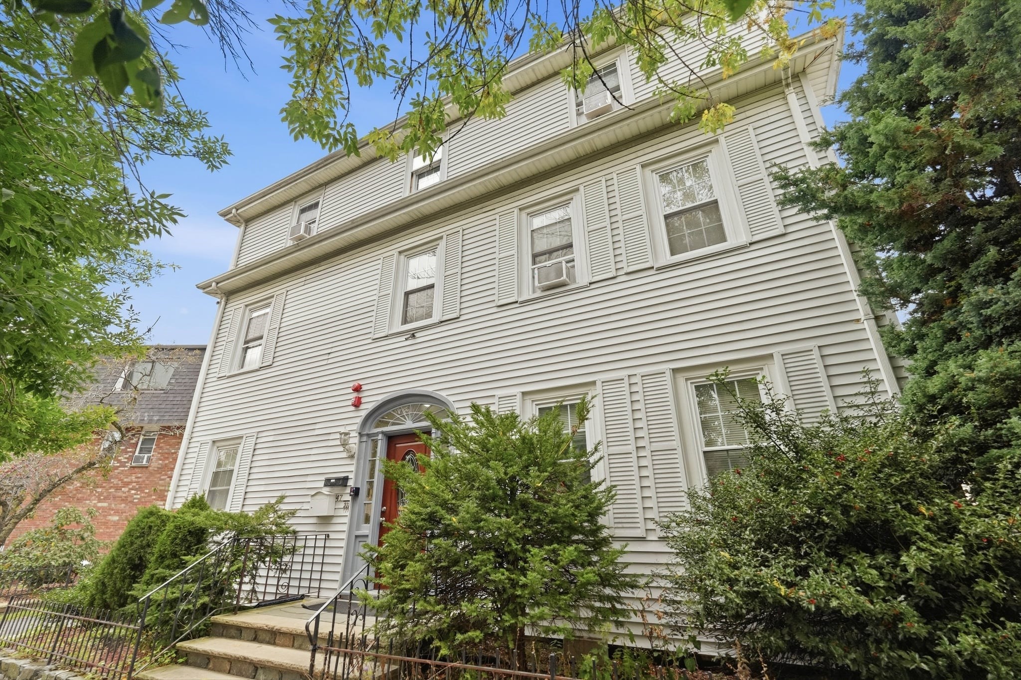 47 Broad St Property Photo 2