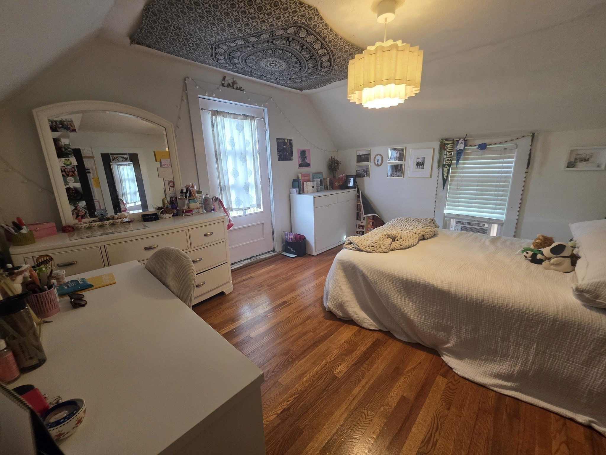 86 Main St Property Photo 16