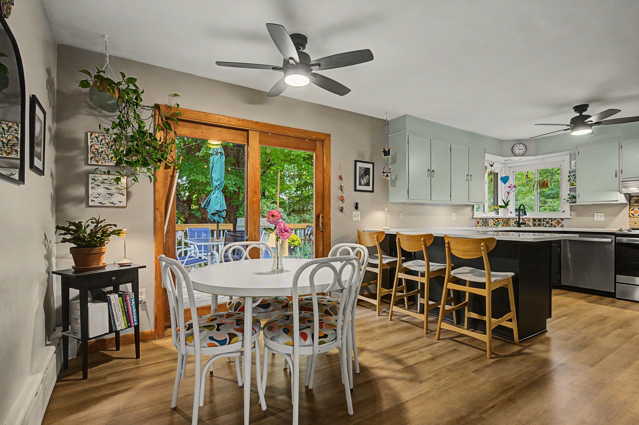 10 Alden St Property Photo 8