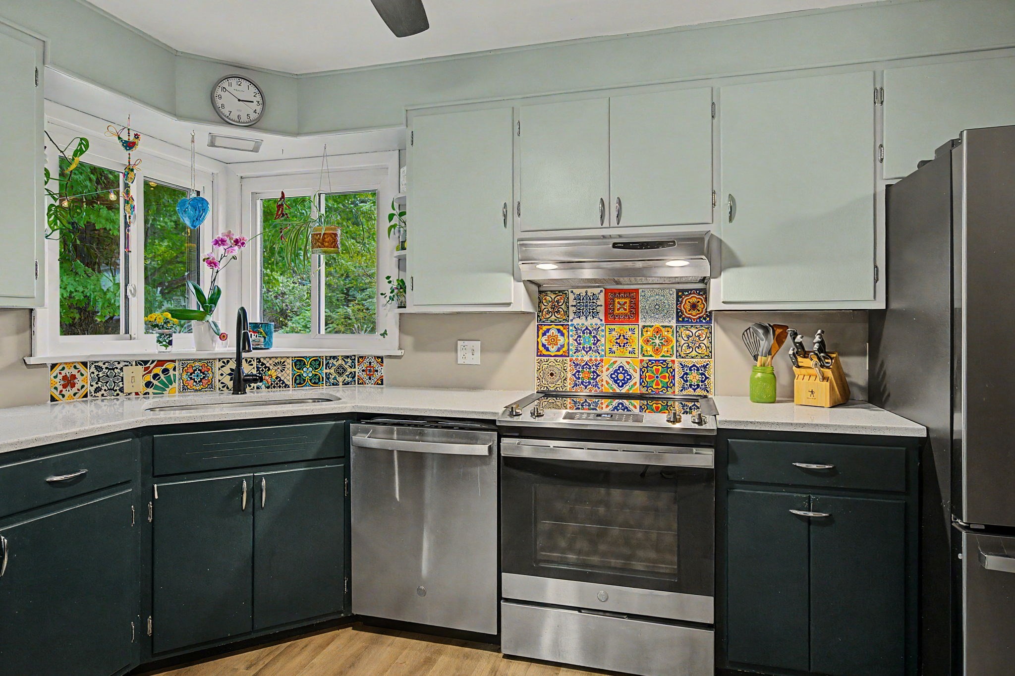 10 Alden St Property Photo 11