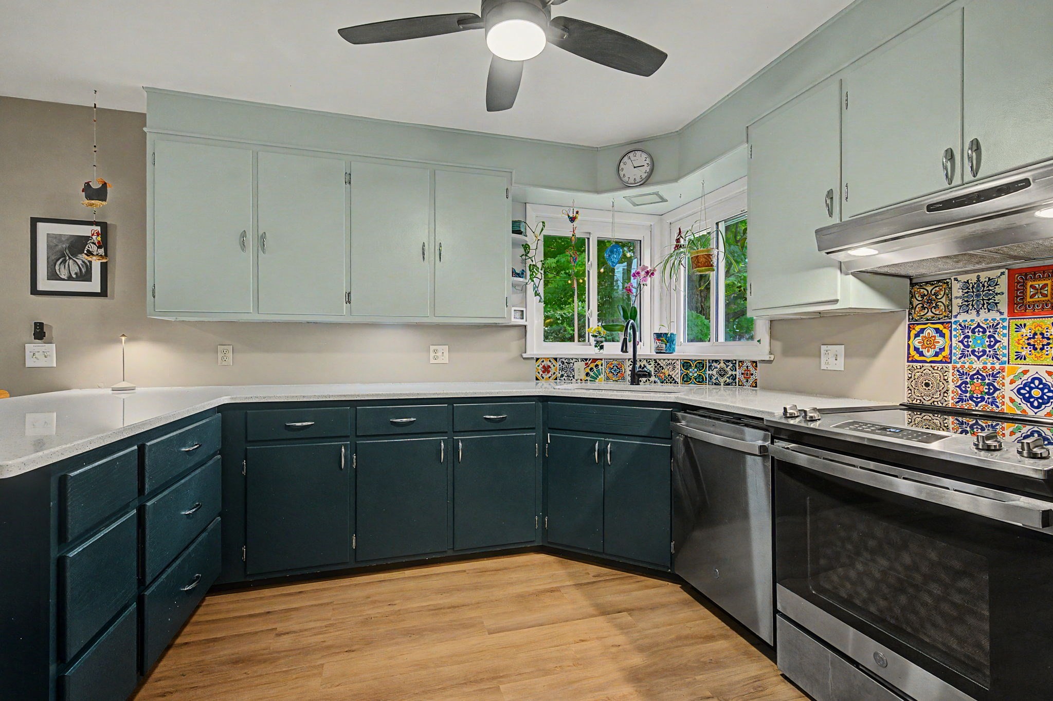 10 Alden St Property Photo 12